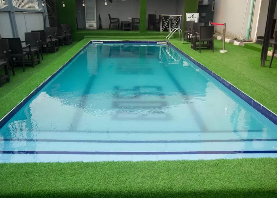 BOSS HOTELS & SUITES*****