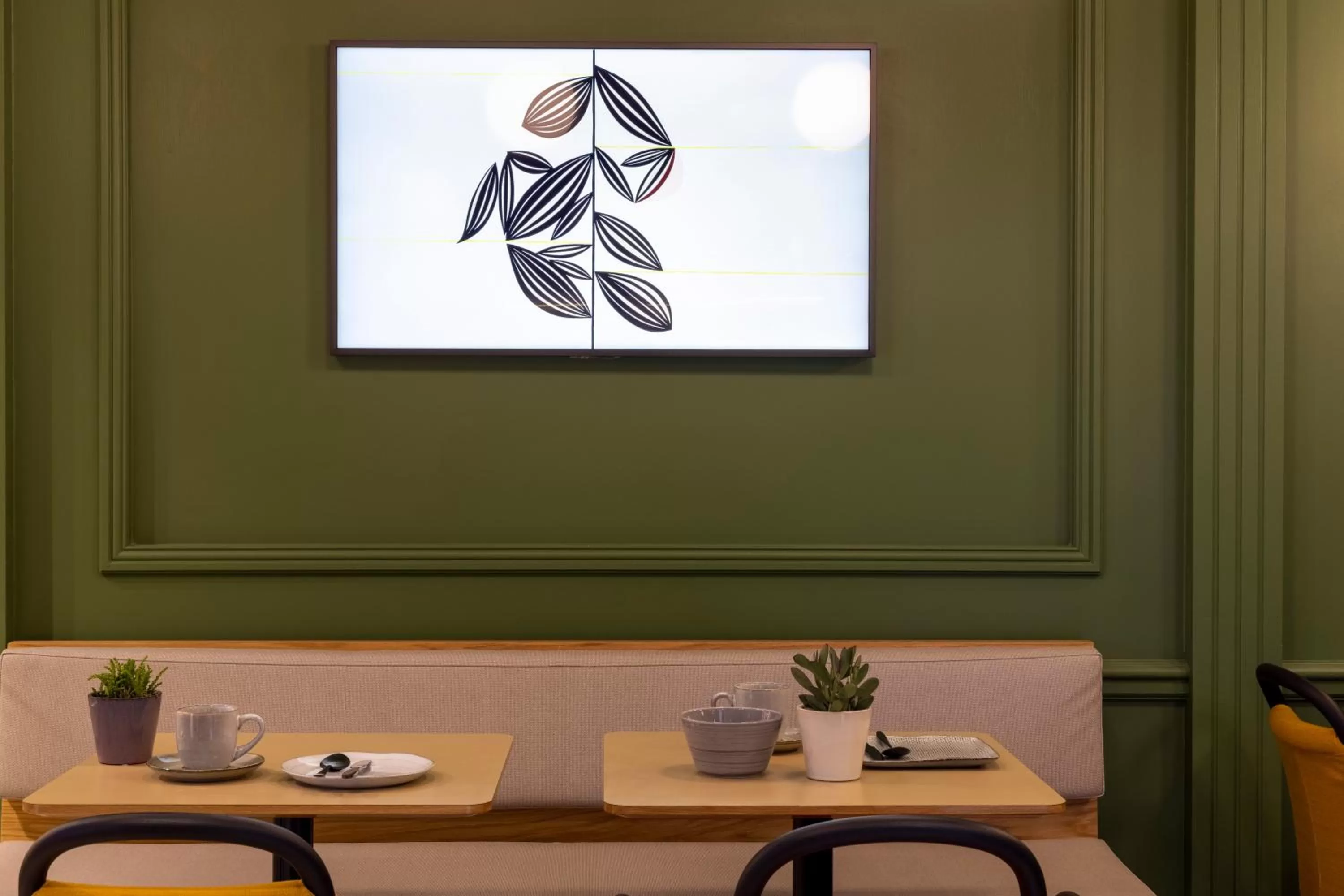 Breakfast in Hôtel De La Paix