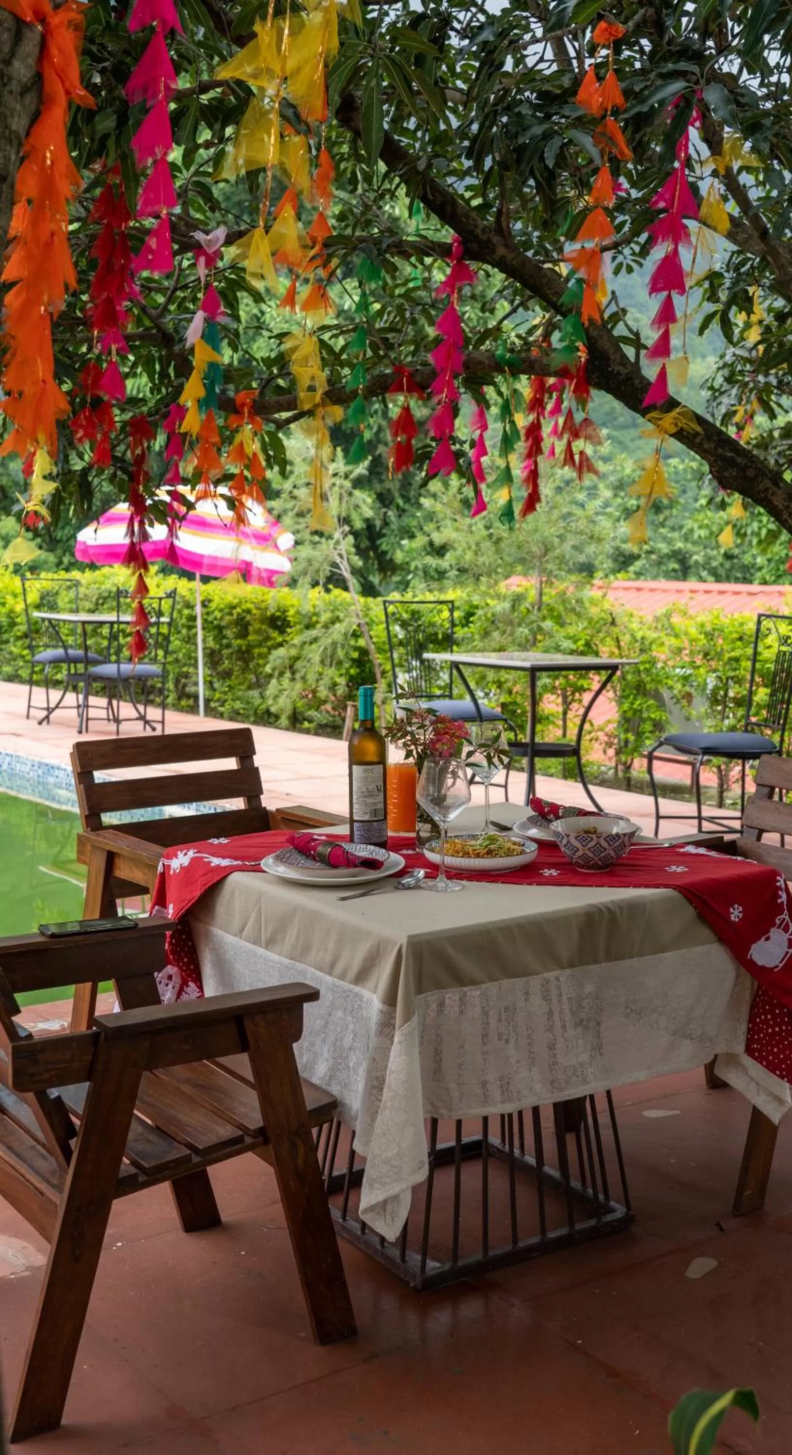 Restaurant/places to eat in Neer Ganga Resorts