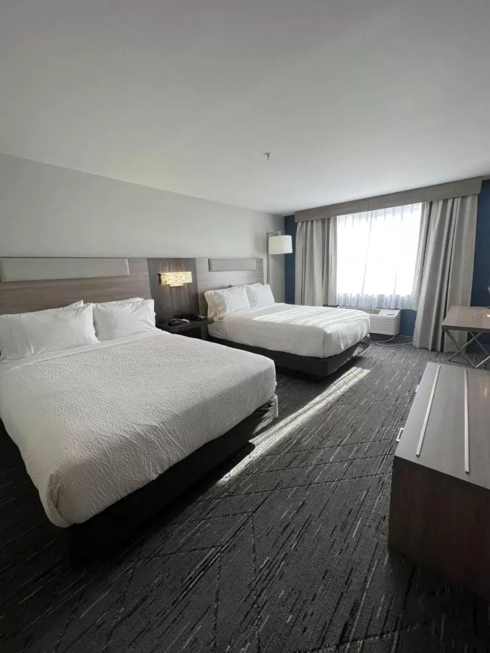 Holiday Inn Express Federal Way - Seattle South, an IHG Hotel Holiday Inn Express Federal Way - Seattle South, an IHG Hotel