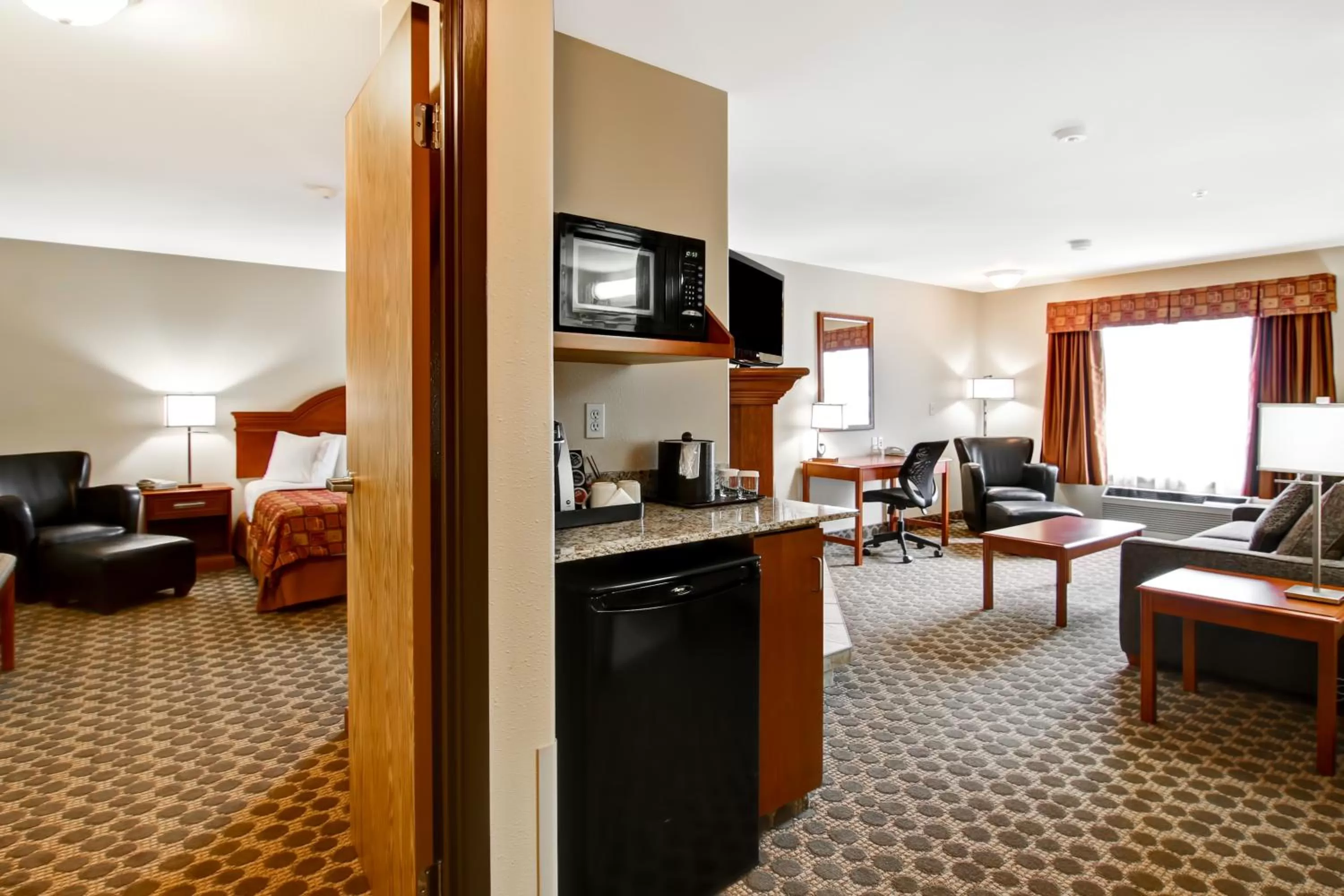 Property building in Canalta Rocky Mountain House