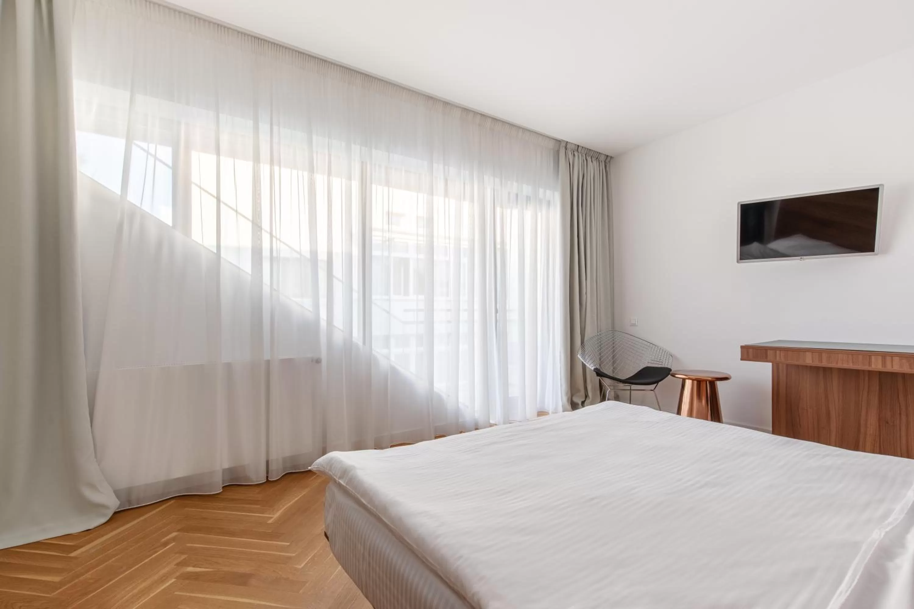 Communal lounge/ TV room, Bed in Aparthotel Blend City Center