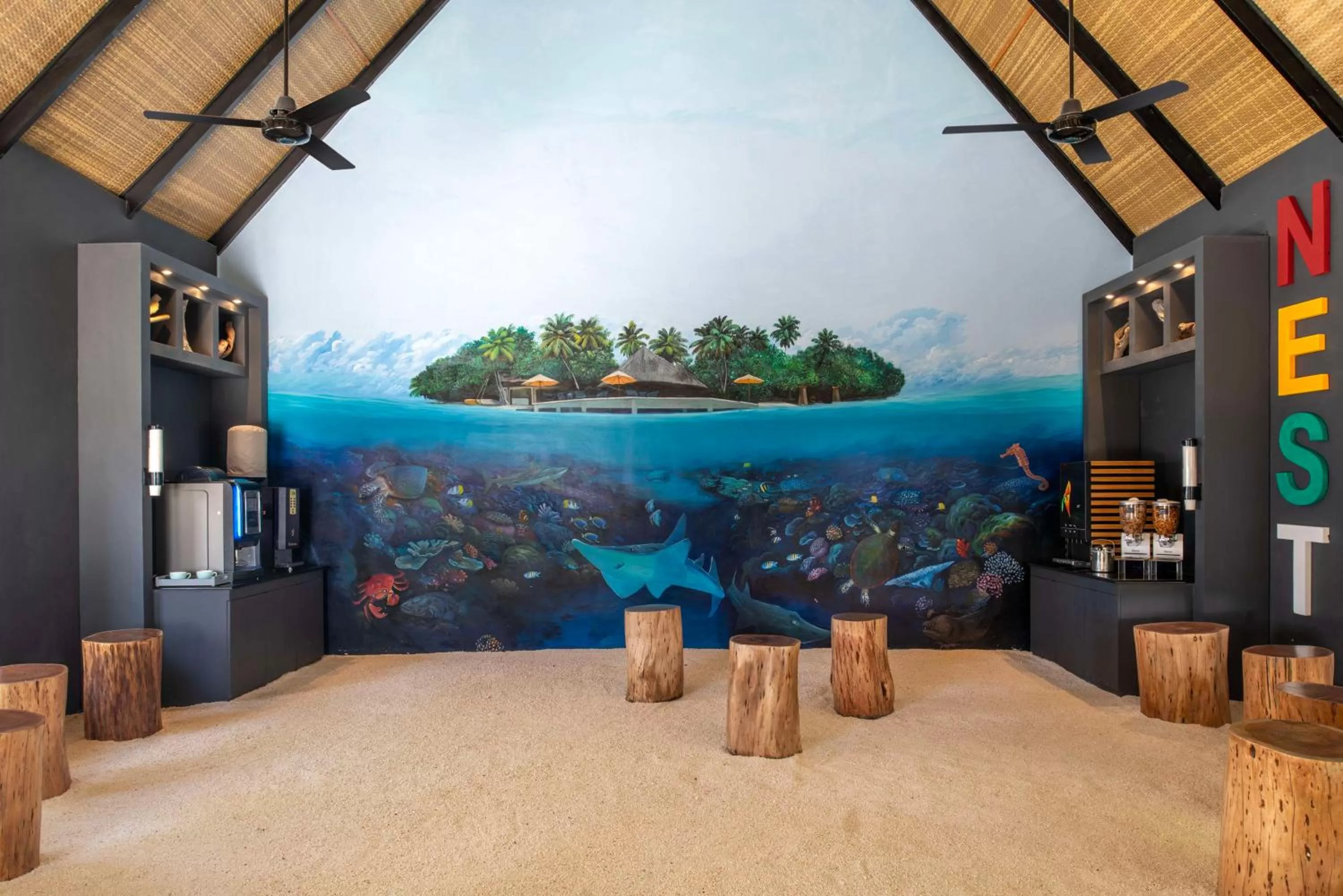 Property building in Dhawa Ihuru