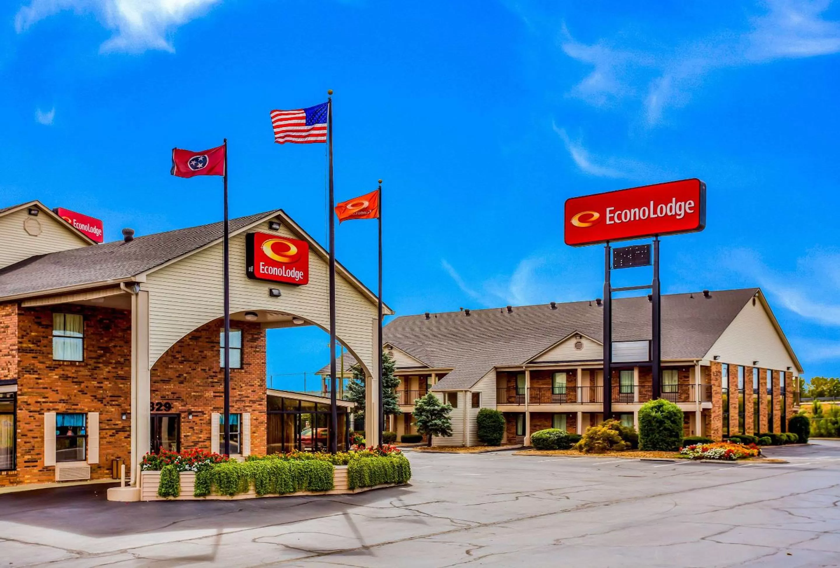 Property building in Econo Lodge Lebanon