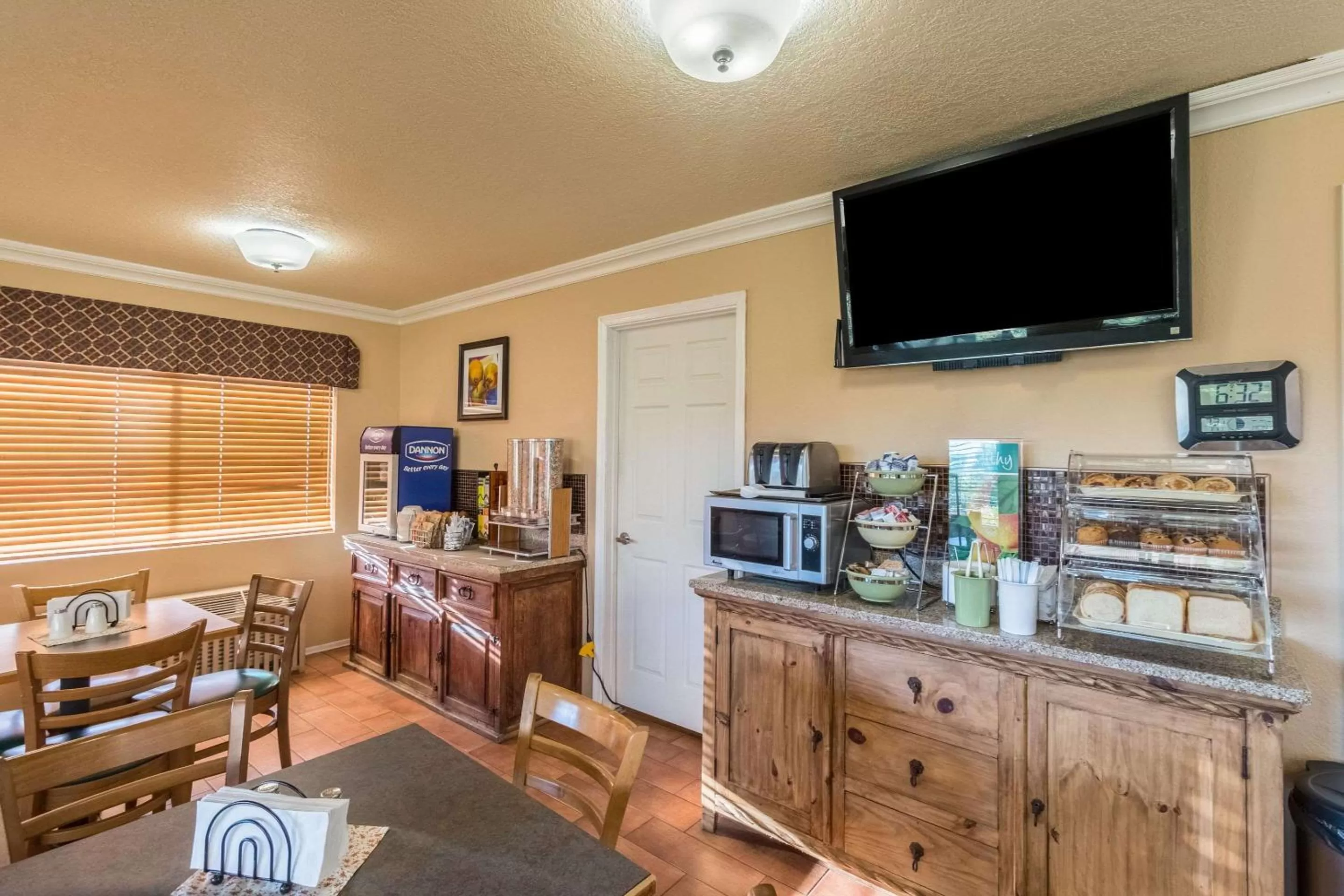 Restaurant/places to eat in Quality Inn Casa Grande I-10