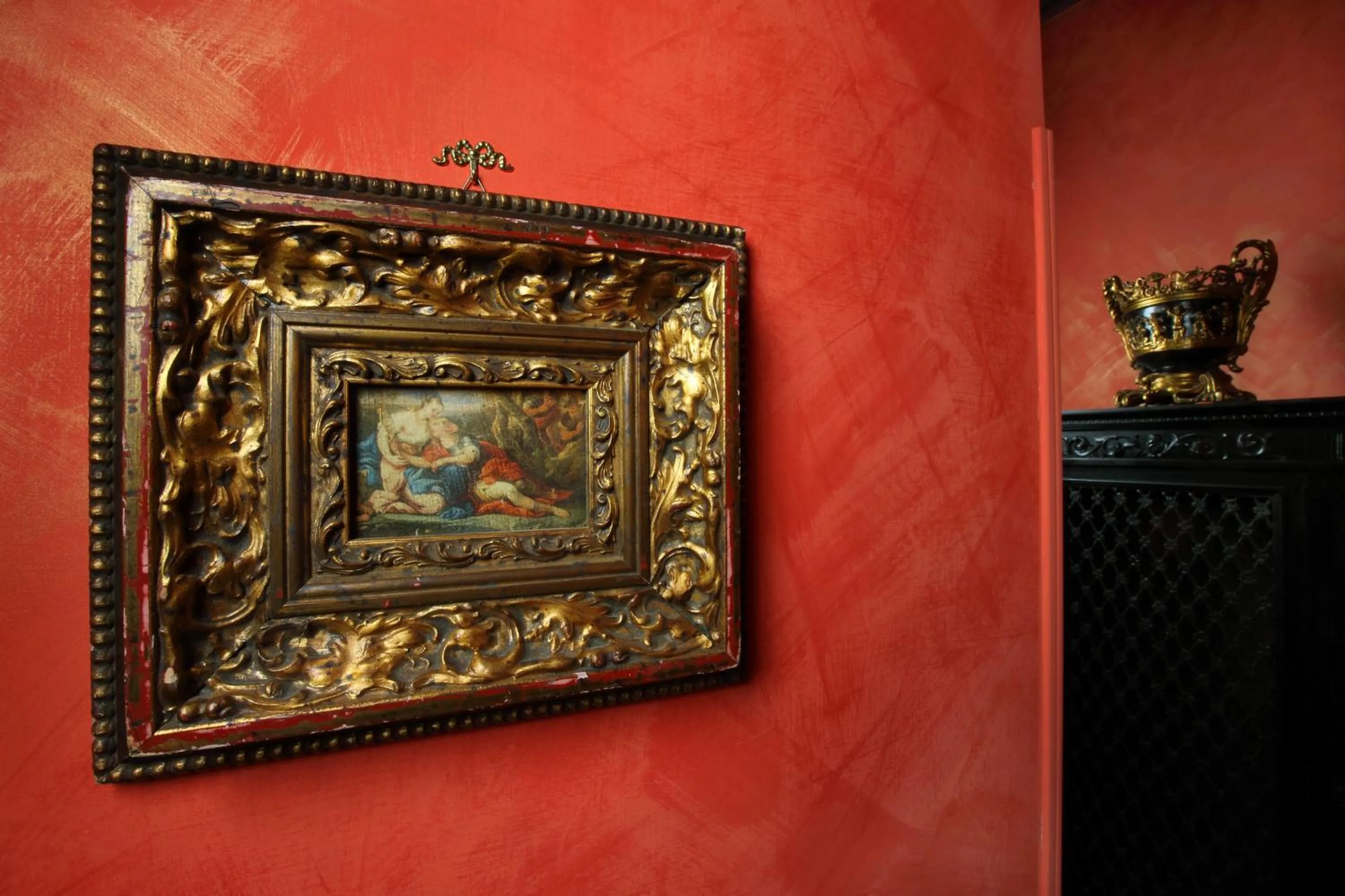 Decorative detail in Antica Dimora De Michaelis