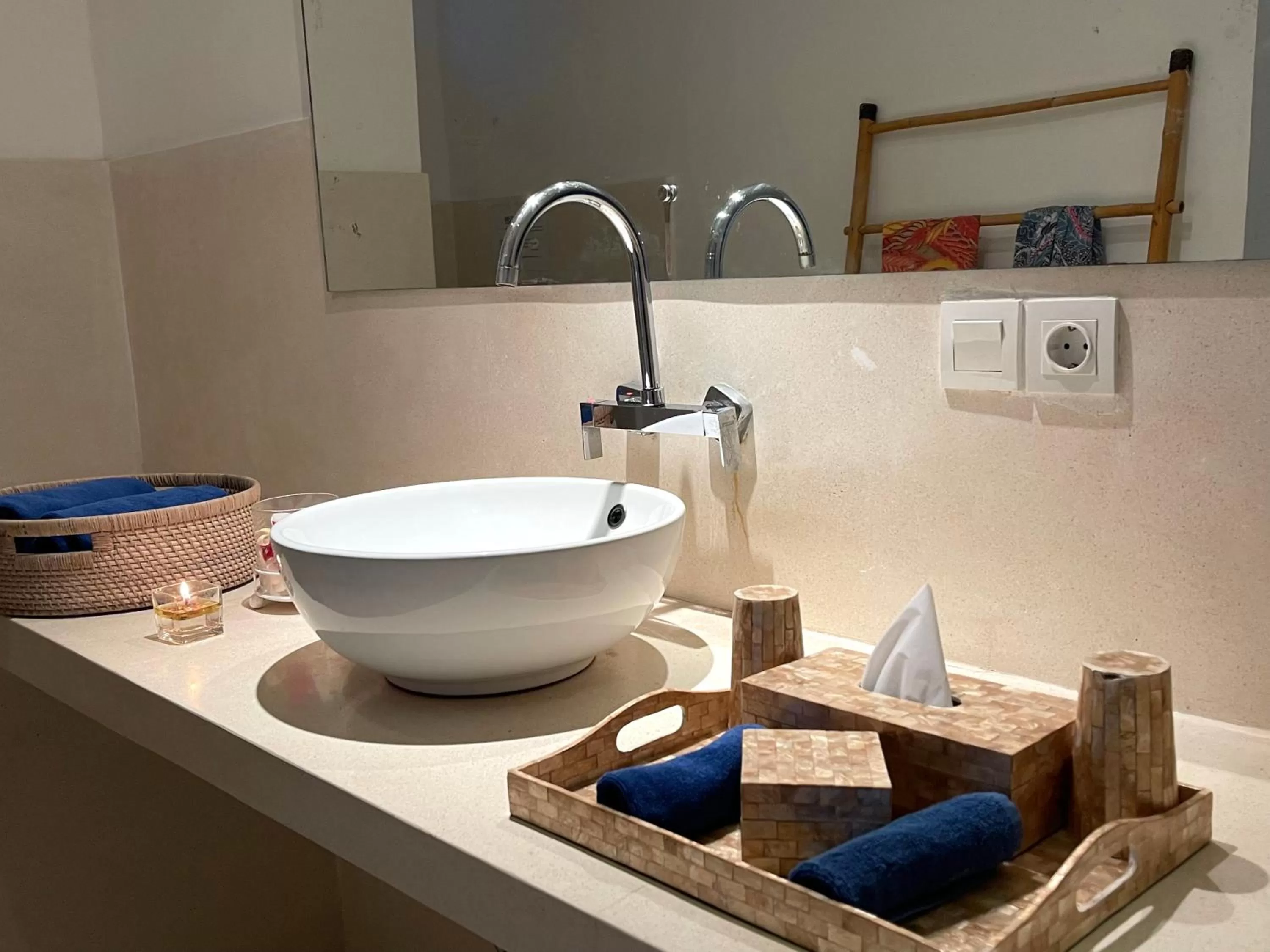 Bathroom in Seri Resort Gili Meno - Adults Only