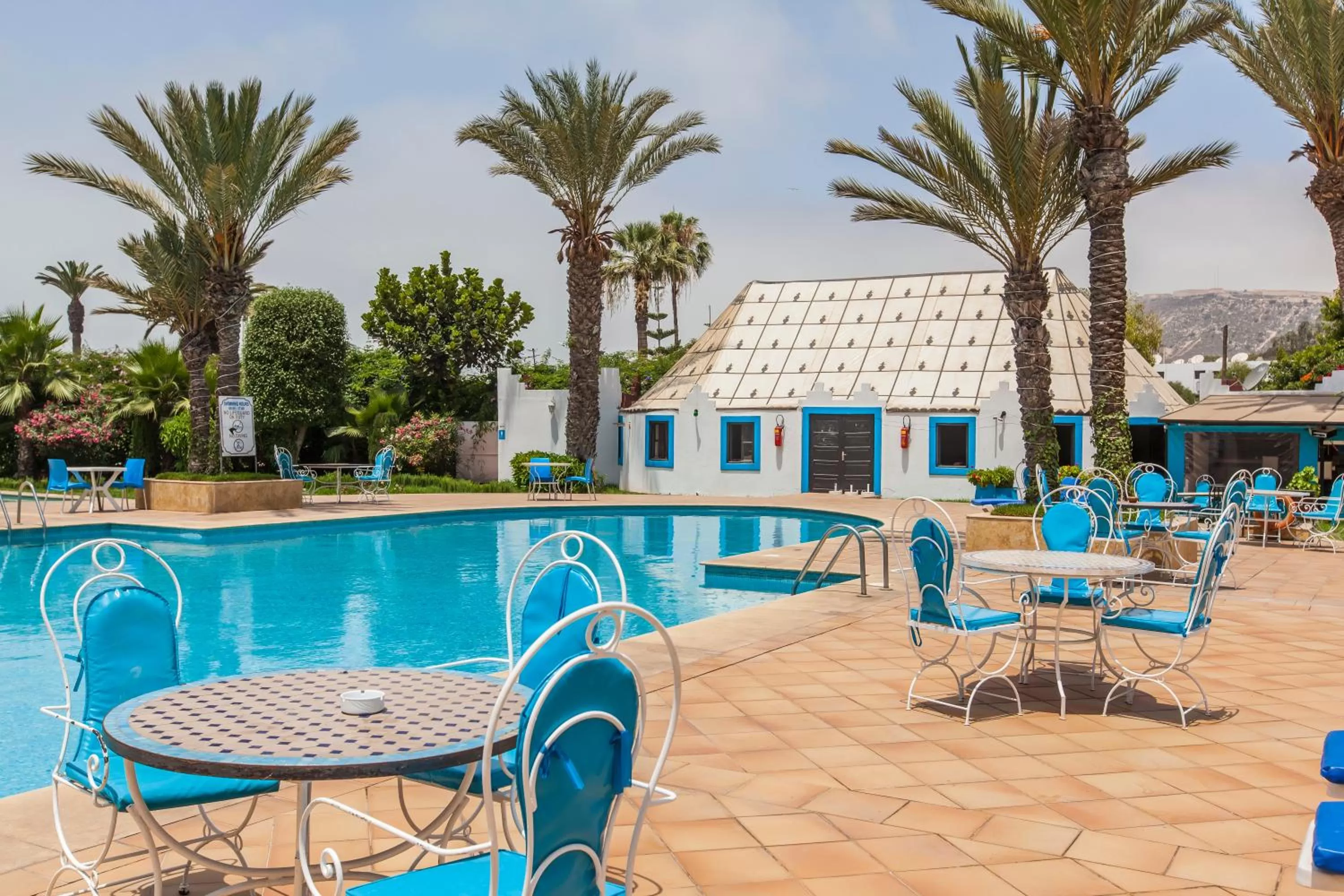 Restaurant/places to eat in Oasis Hotel & Spa