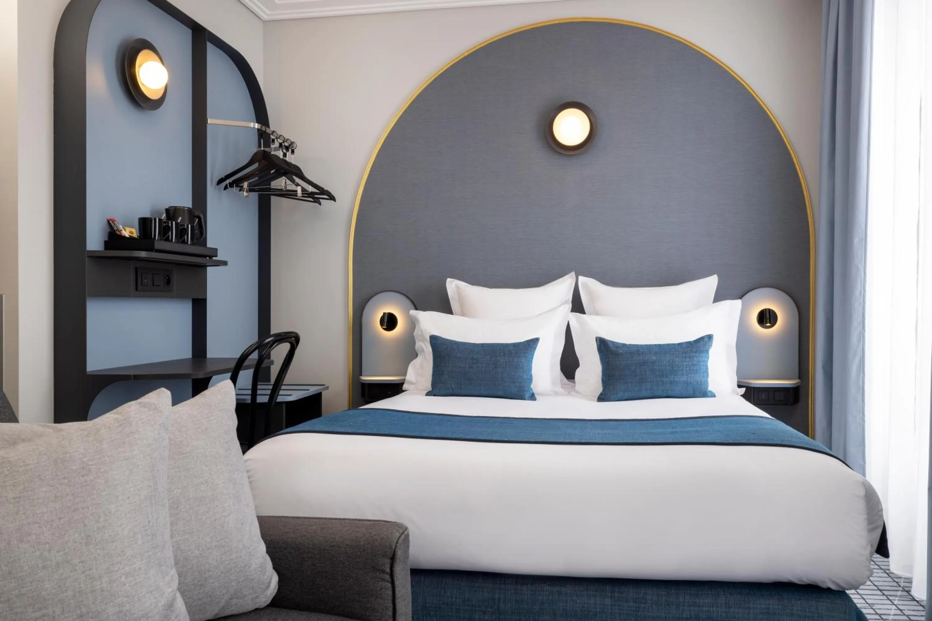 Photo of the whole room, Bed in Hôtel de France Gare de Lyon Bastille