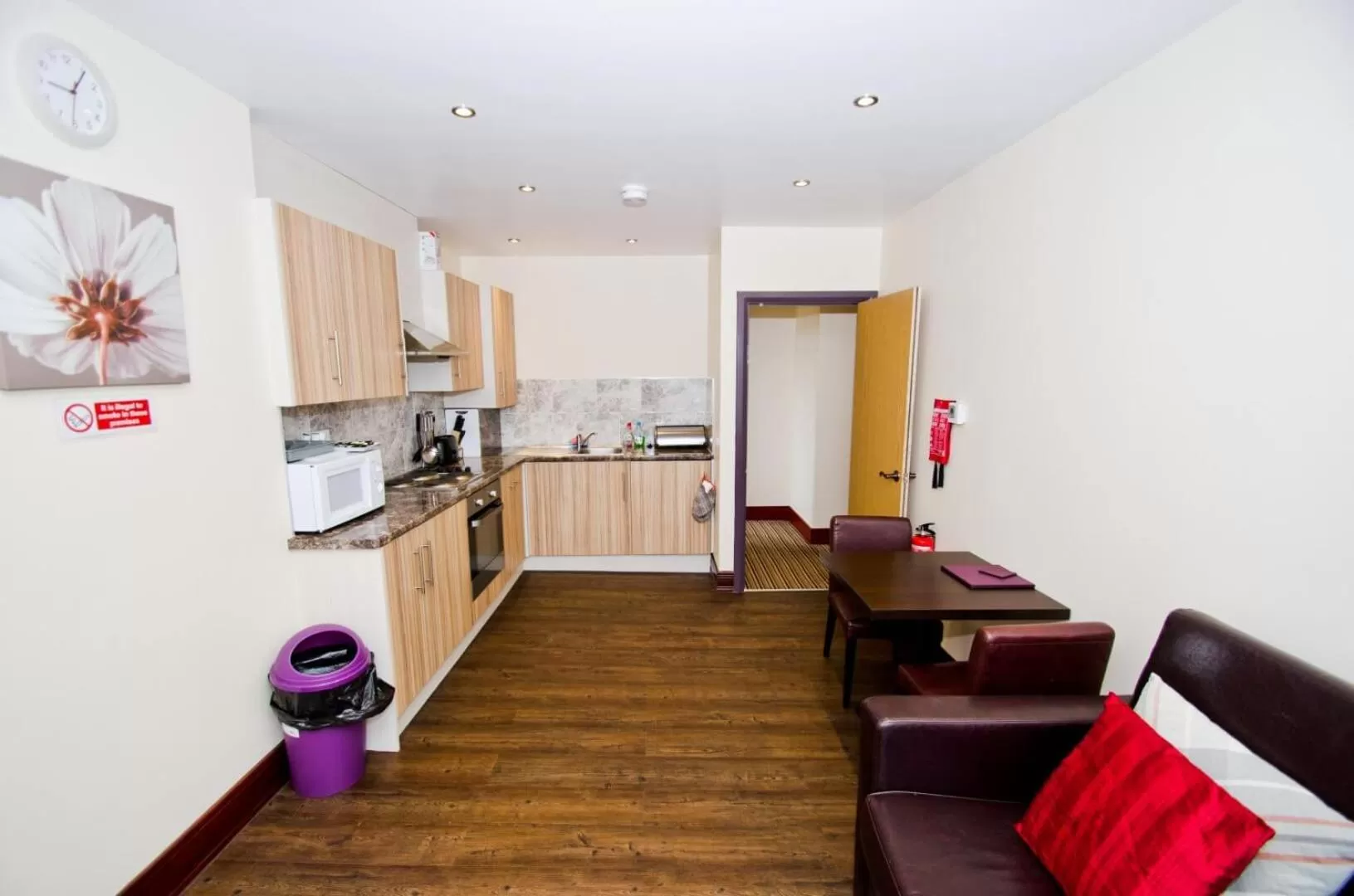 Kitchen or kitchenette, Kitchen/Kitchenette in William's Hillsborough Apartments