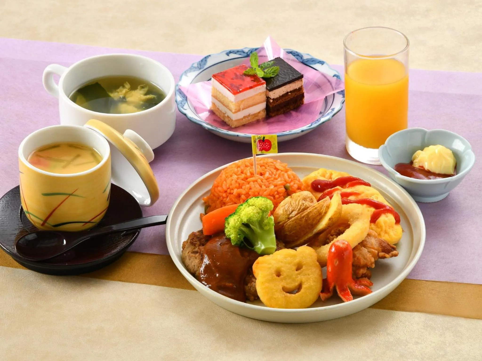 Dinner in APA Hotel & Resort Kaga Katayamazu Onsen Kasuikyo