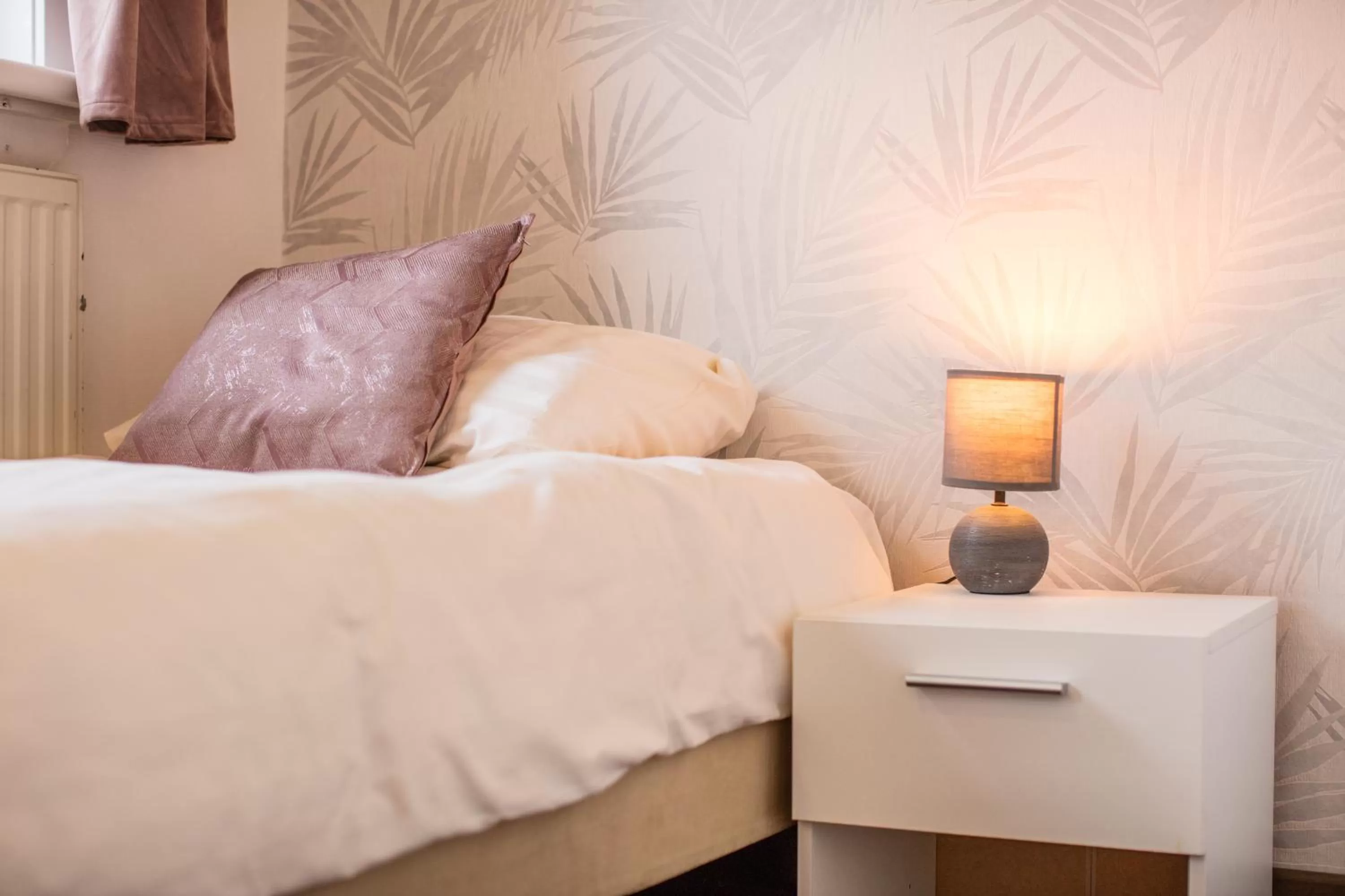 Bed in Hotel Le Provencal