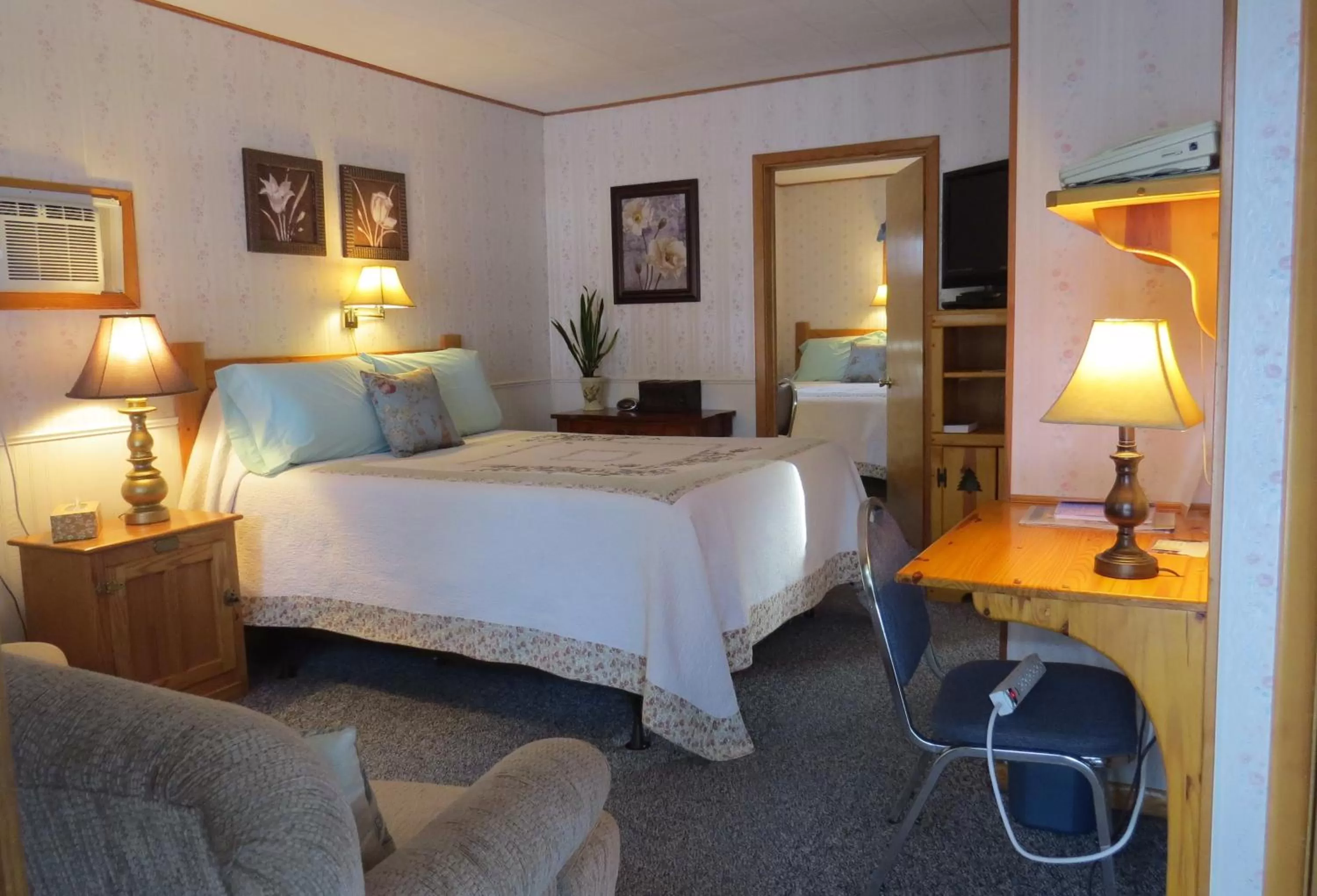 Bedroom, Bed in The Pines Country Inn