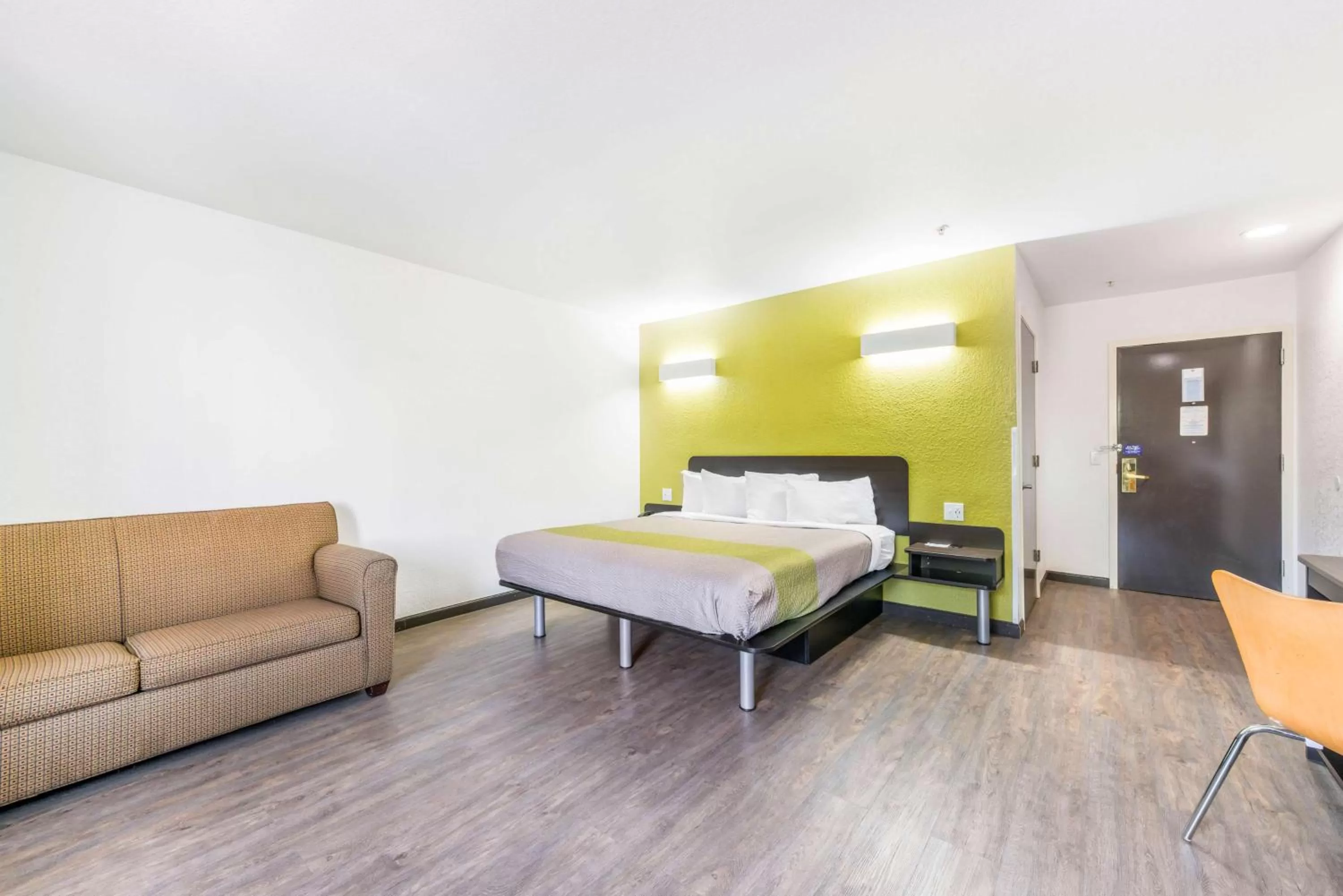 Bedroom, Bed in Motel 6-Gastonia Charlotte I-85