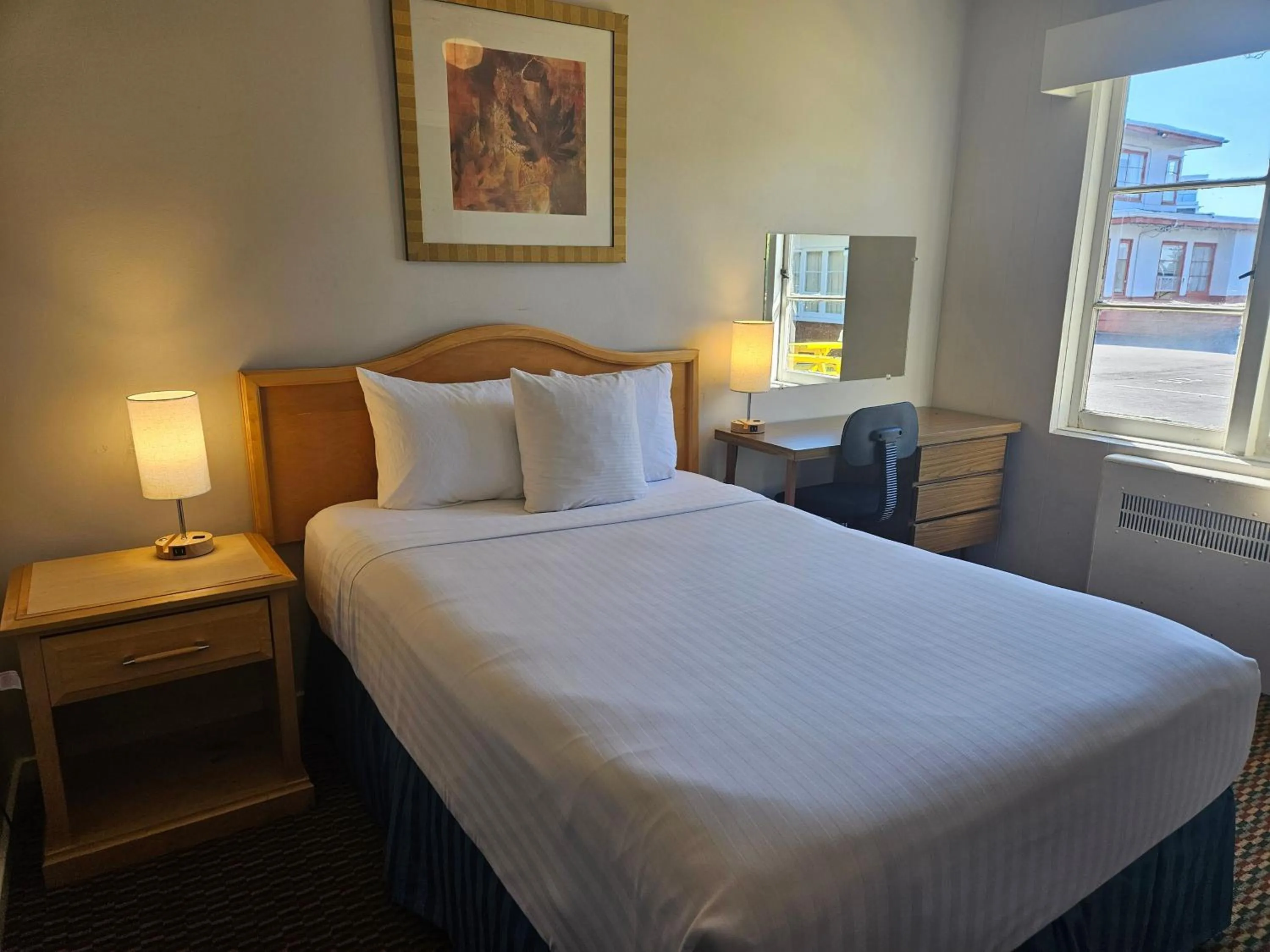 Standard One Double in 2400 Motel