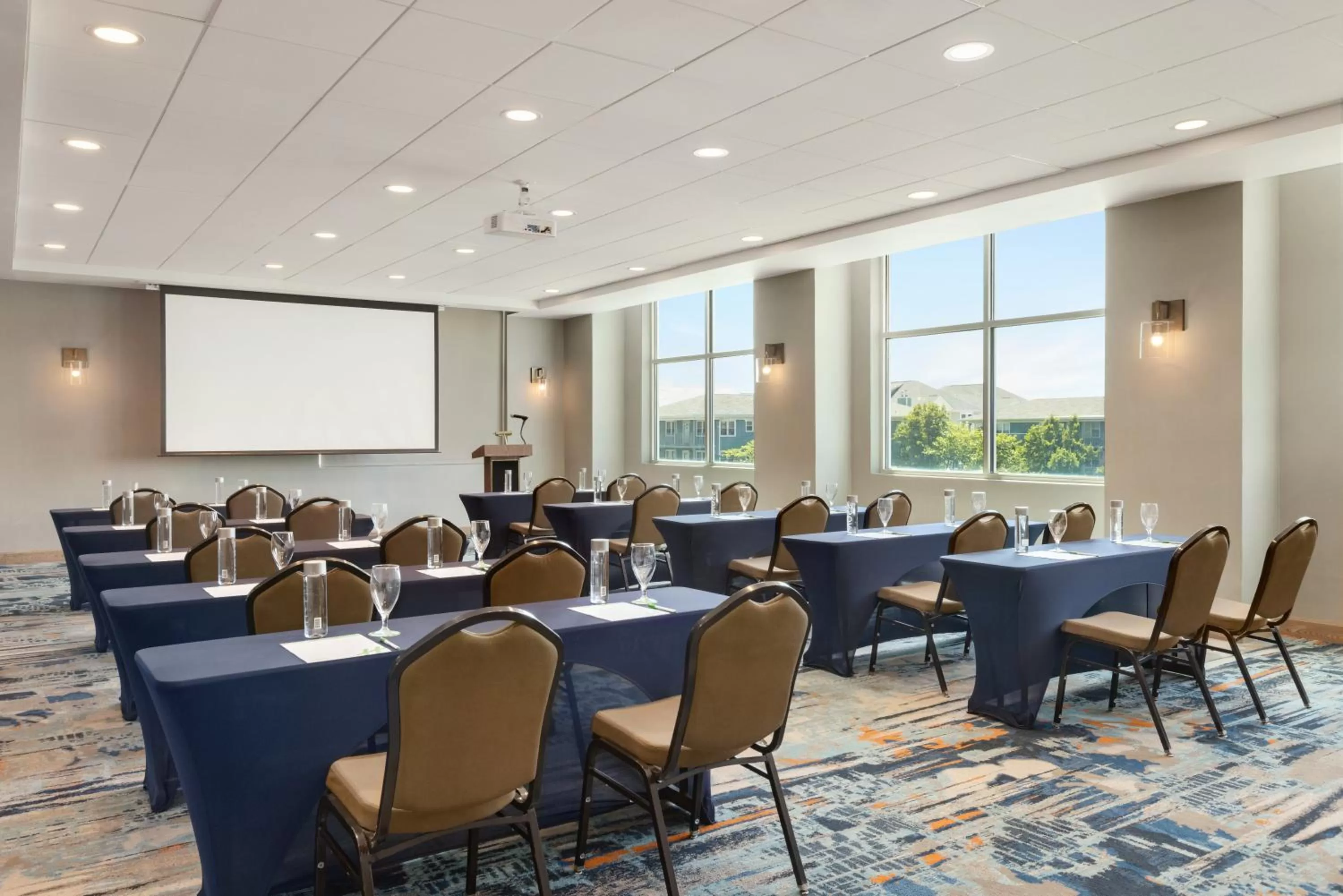 Meeting/conference room in Holiday Inn & Suites Ocean City by IHG
