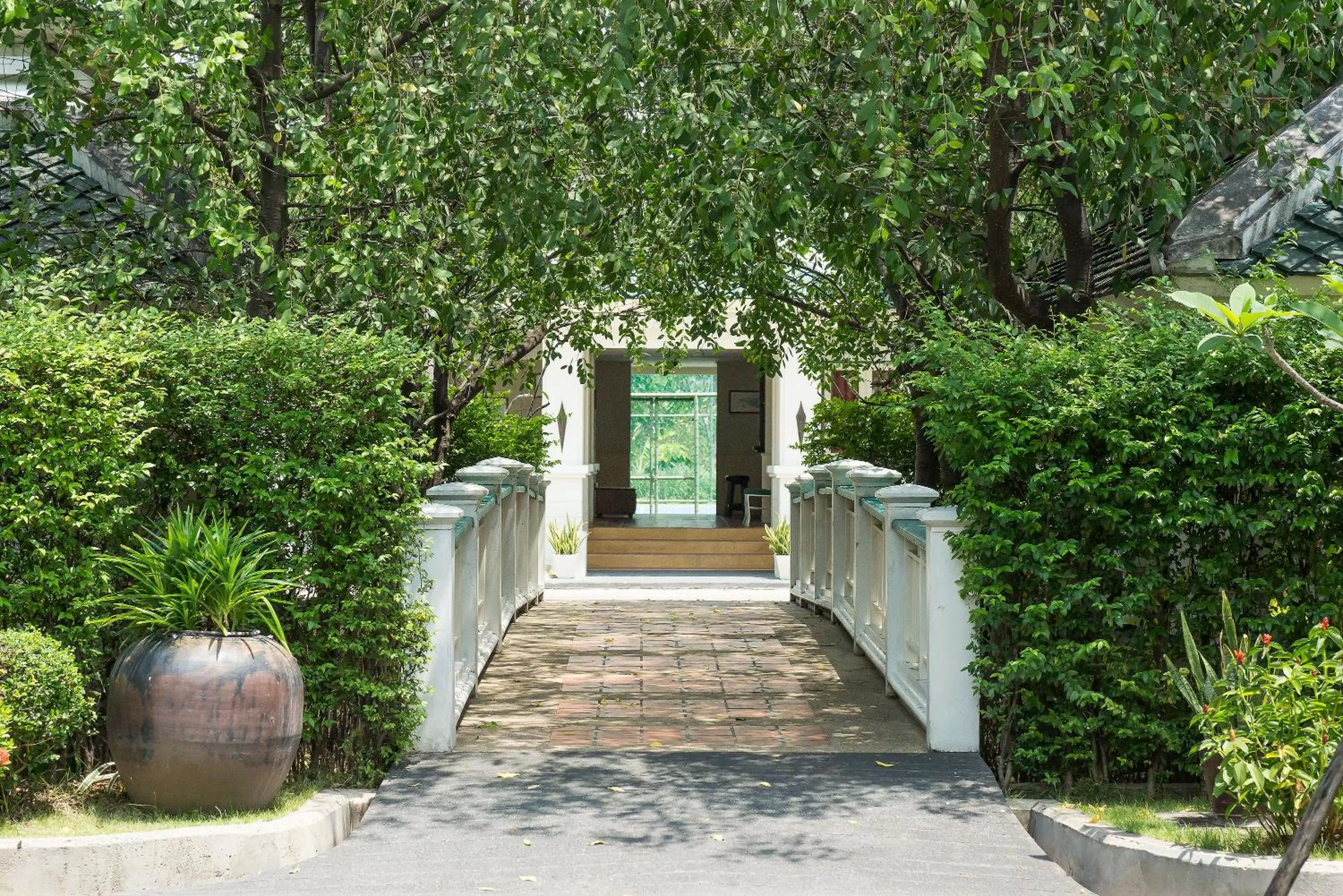 Garden in Kalanan Riverside Resort