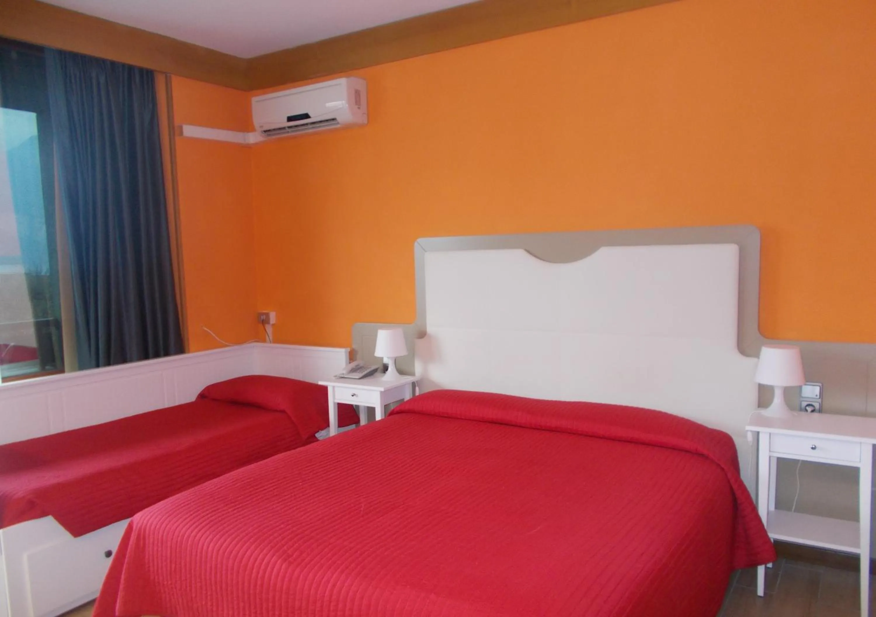 Photo of the whole room, Bed in Hotel Laura Christina