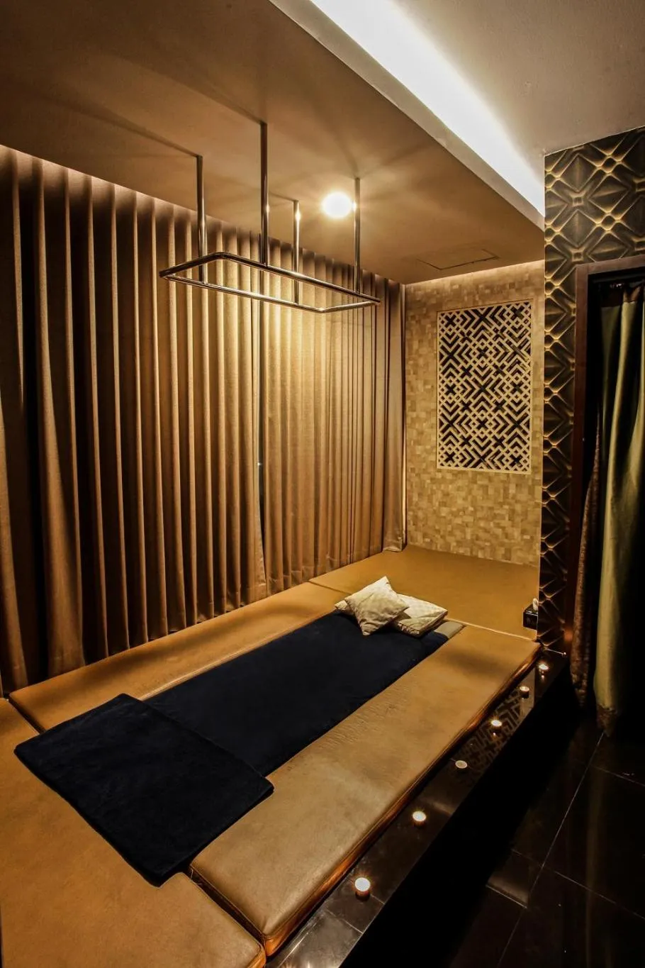 Massage, Bed in Platinum Hotel & Convention Hall Balikpapan