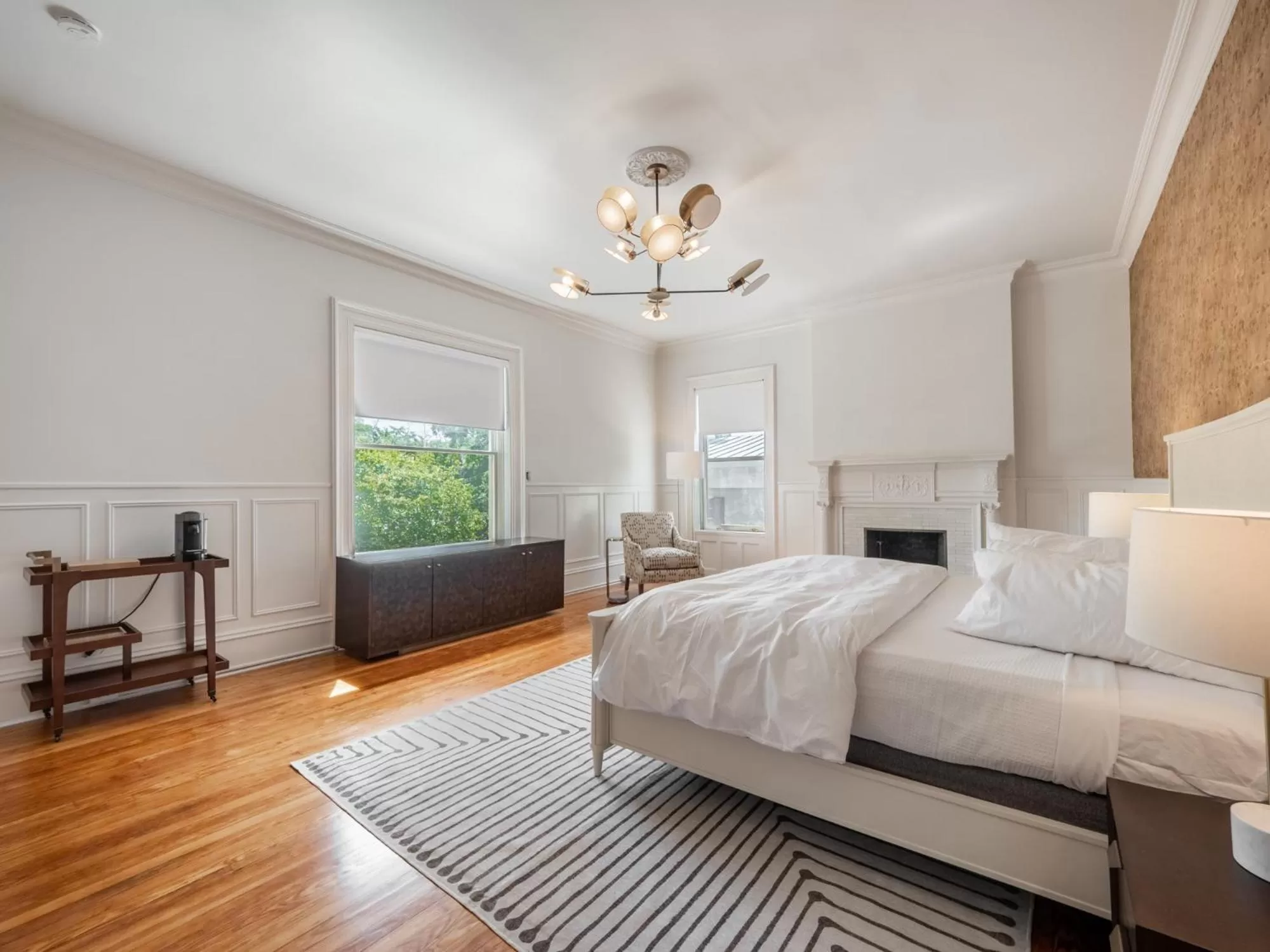 Bed in Graystone Inn