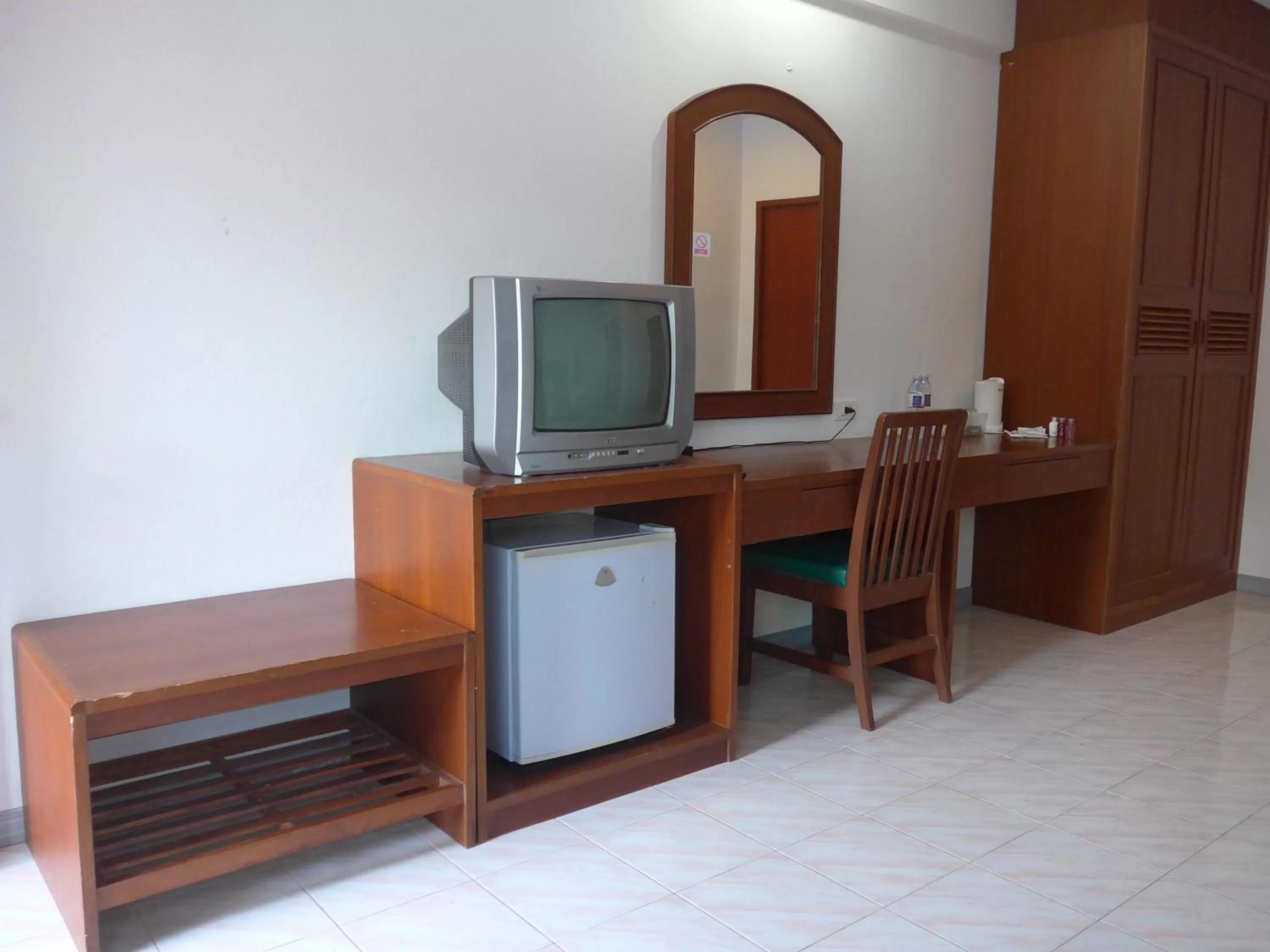 TV and multimedia, TV/Entertainment Center in Forum House Hotel Krabi