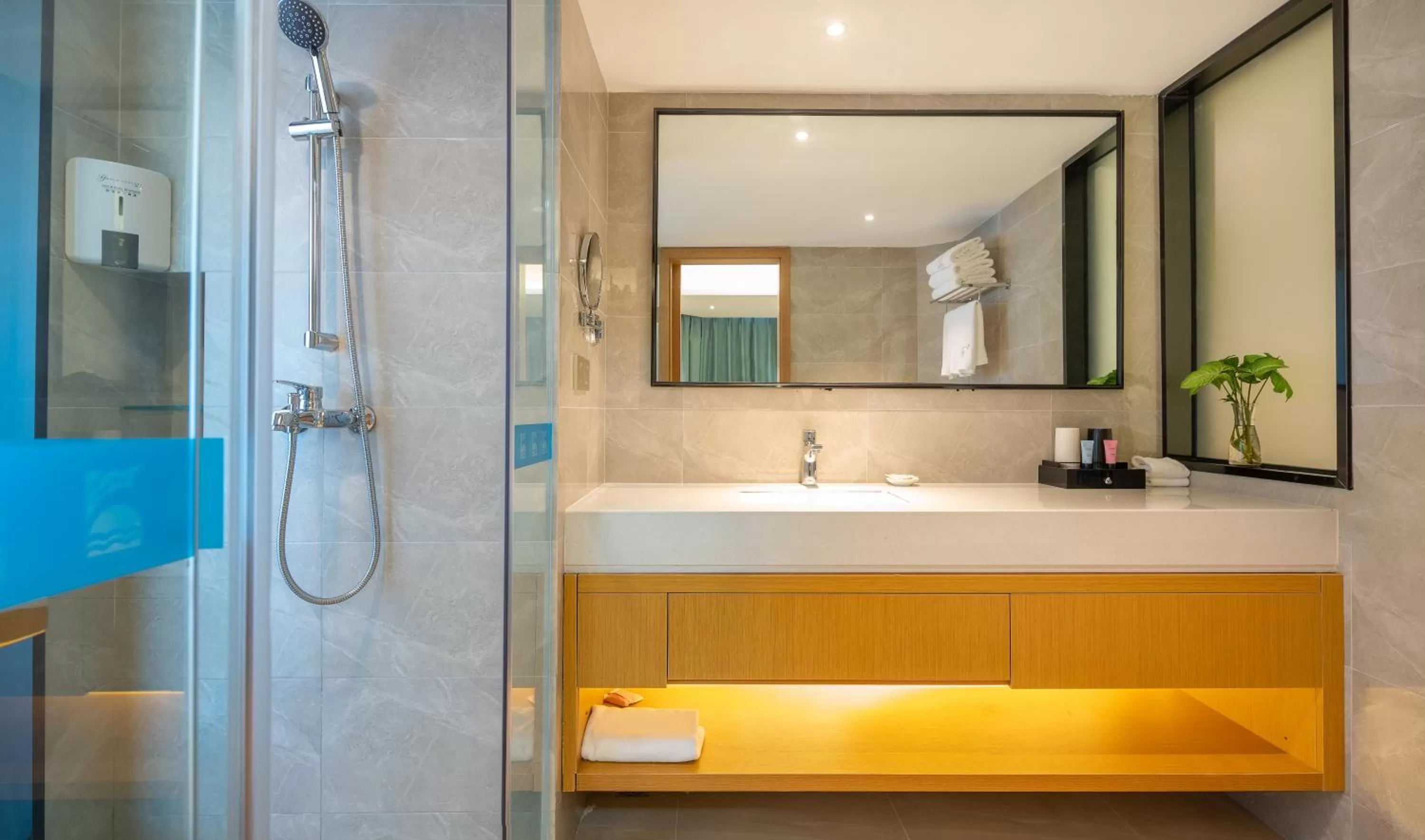 Shower in Sanya South China Hotel