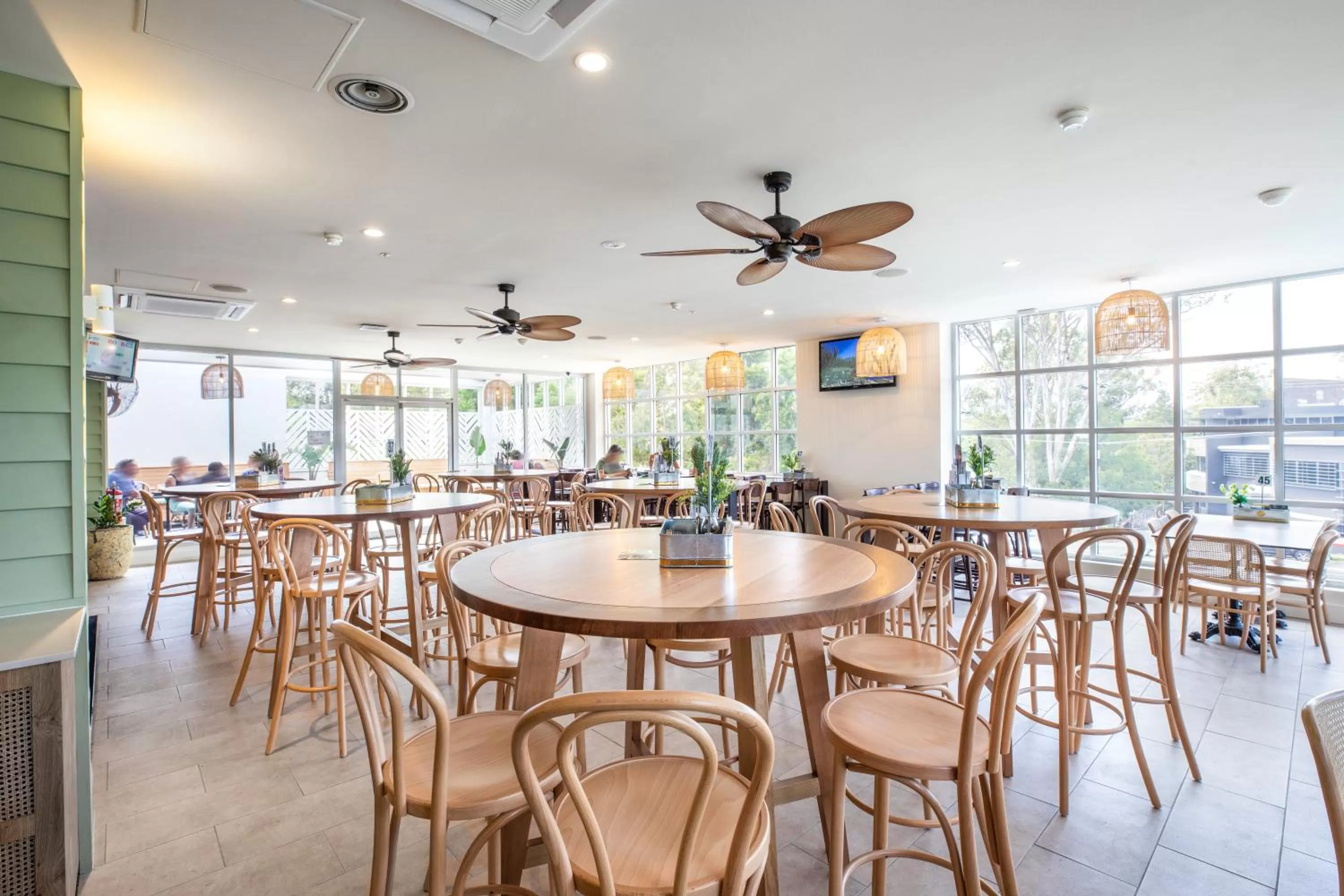 Restaurant/places to eat in Nightcap at Commercial Hotel