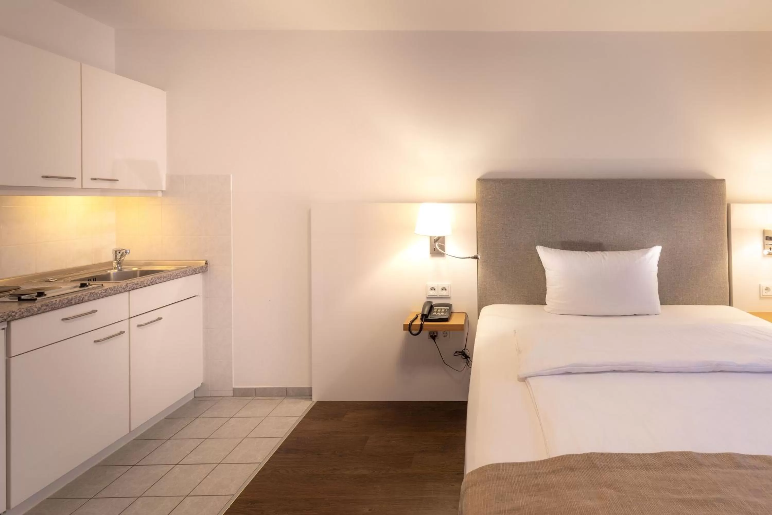 Bed in Downtown Vi Vadi Hotel