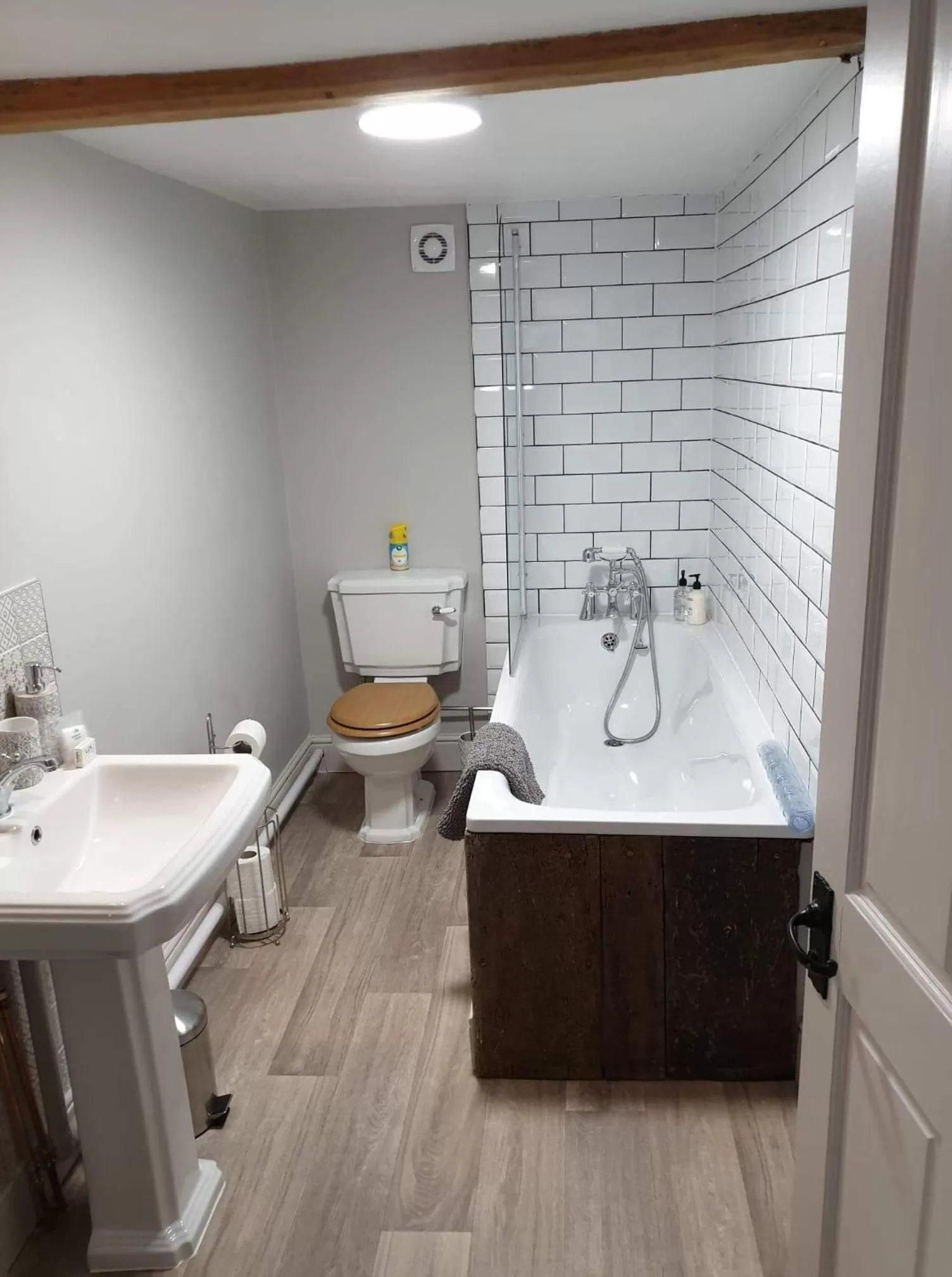 Bathroom in The Horse Inn Hurst