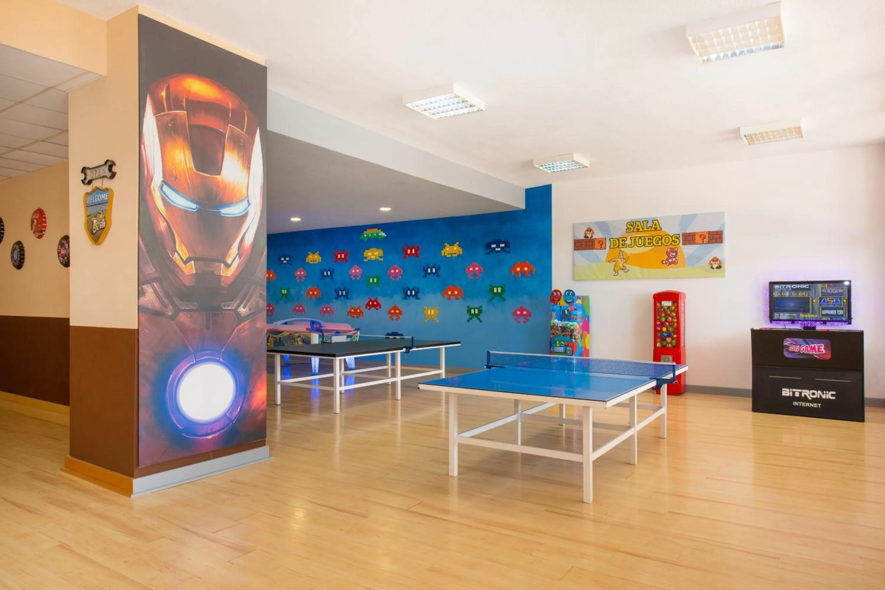 Kids's club in Iberostar Waves Bouganville Playa