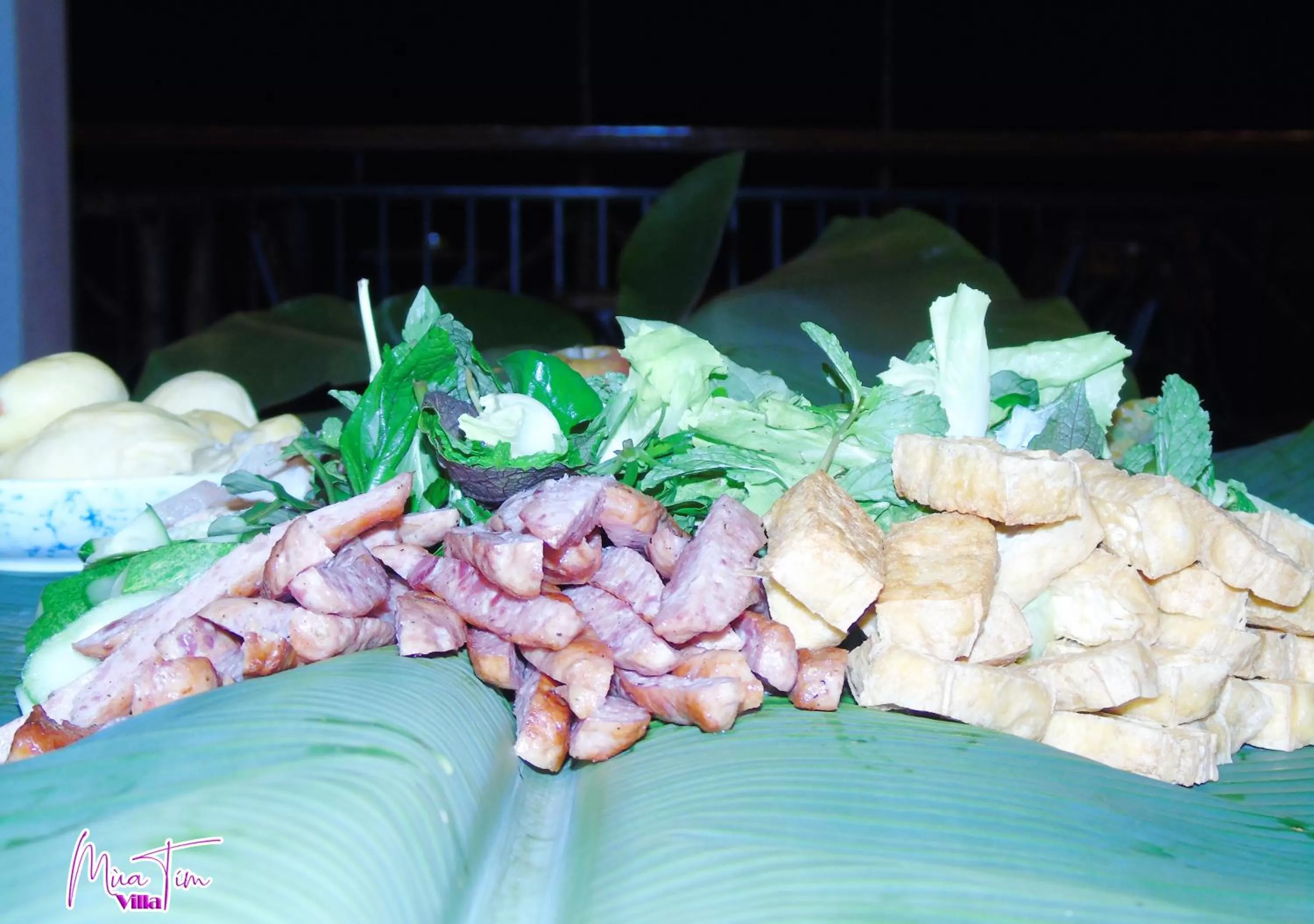 Food and drinks in Mùa Tím Villa