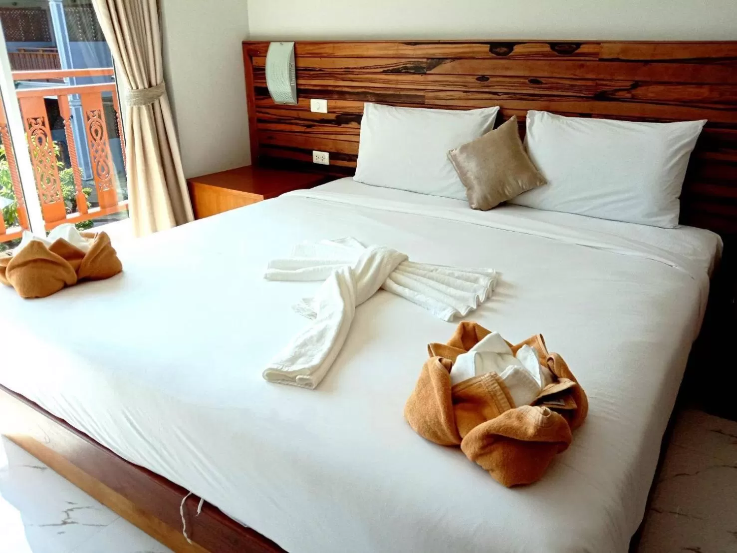 Bed in Pratum Resort