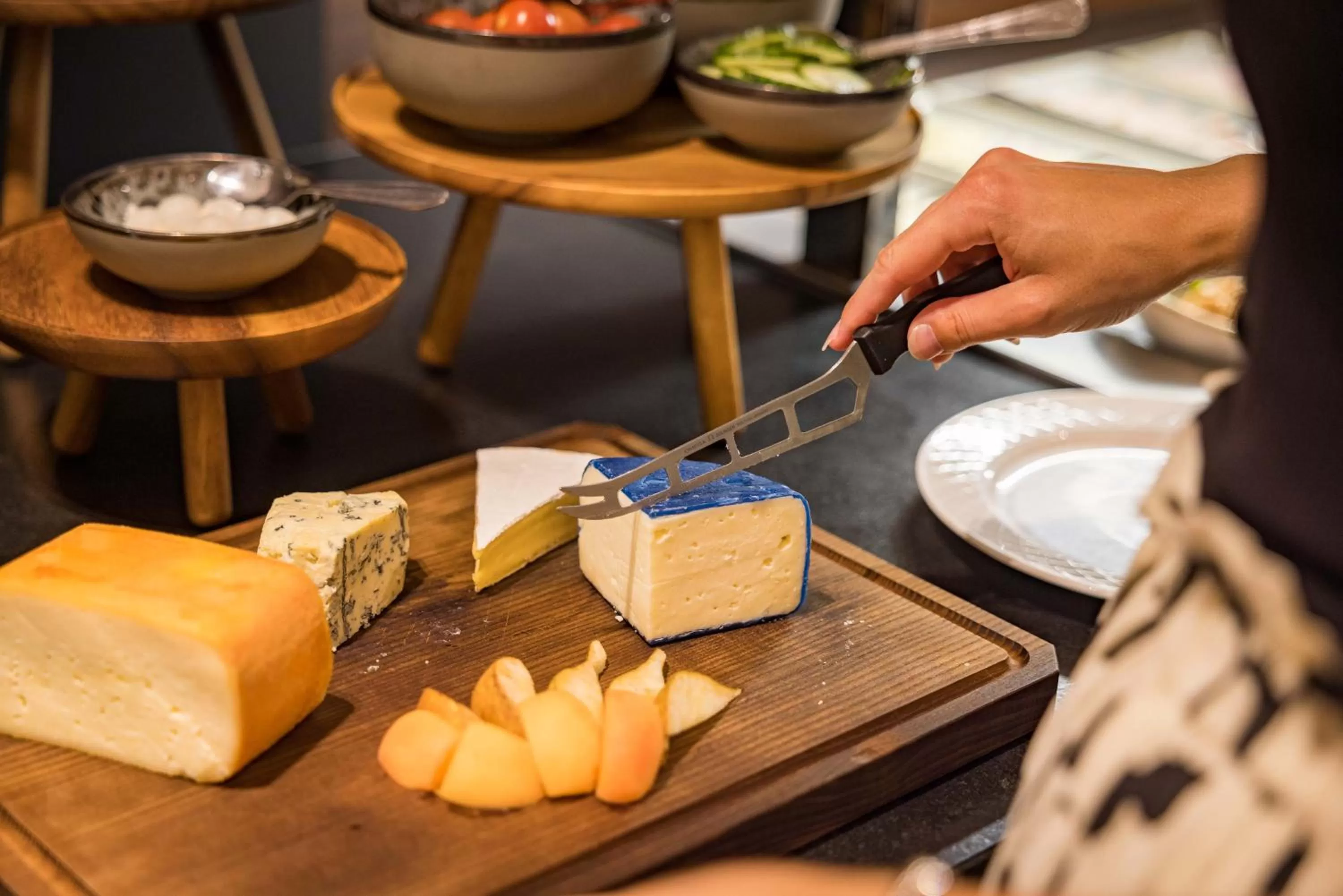 Buffet breakfast, Food in On The Way 24 - Sauna & Golfsimulator inklusive