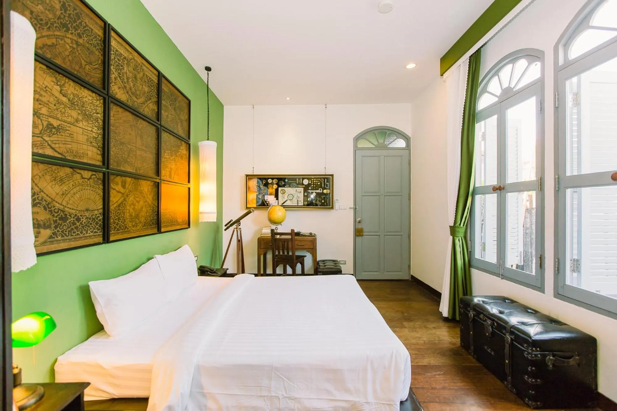 Photo of the whole room, Bed in The Memory at On On Hotel