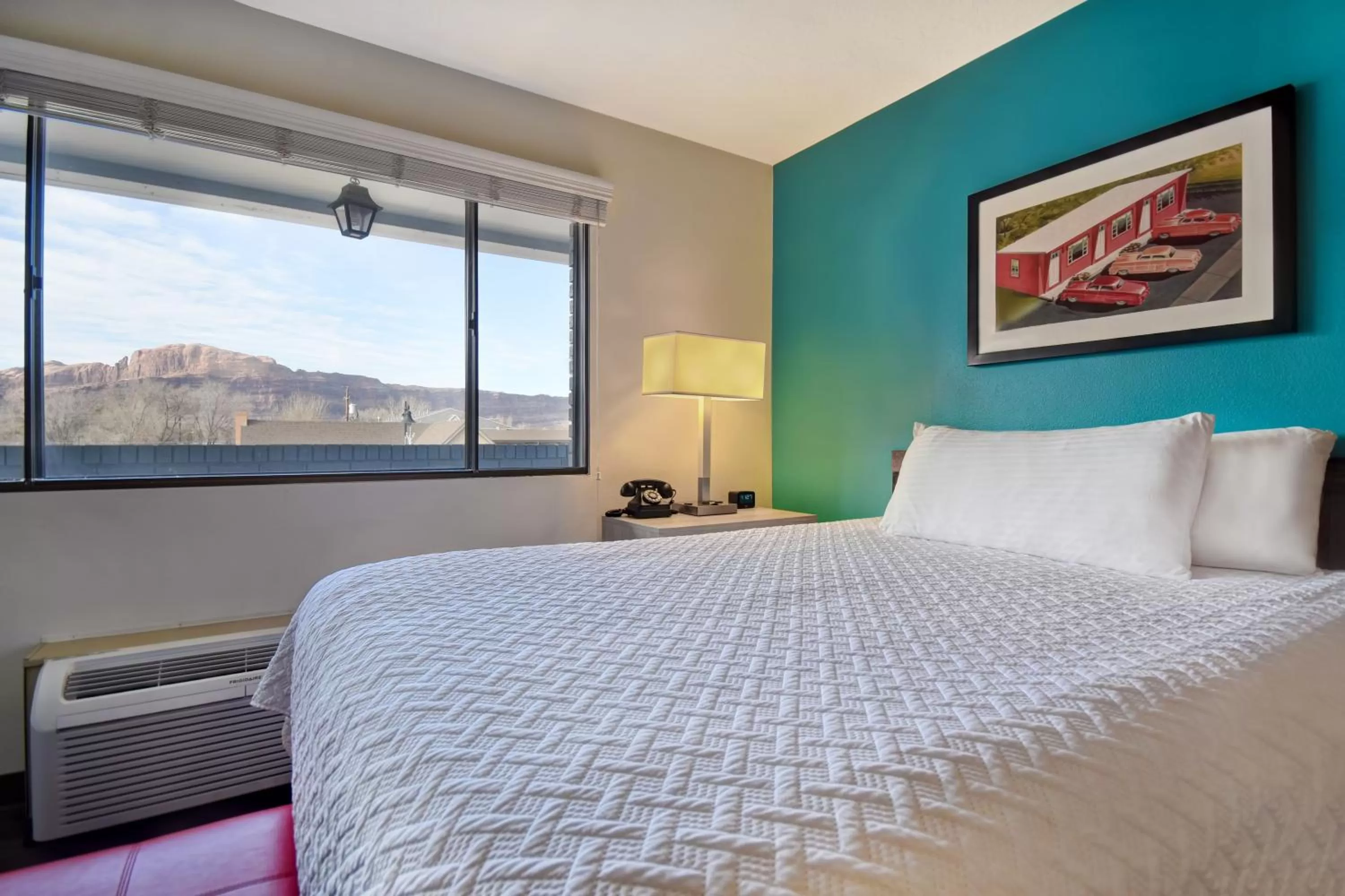 Bed in Expedition Lodge Moab Arches National Park