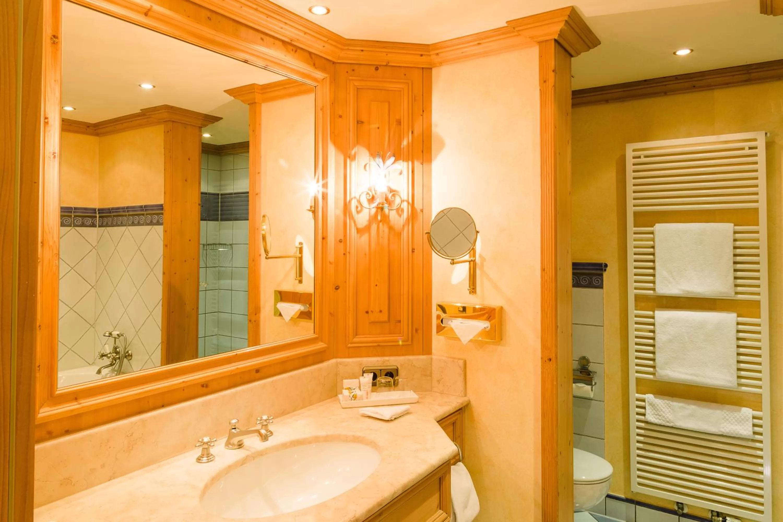 Toilet in Boutique Hotel SEITNER HOF München Pullach