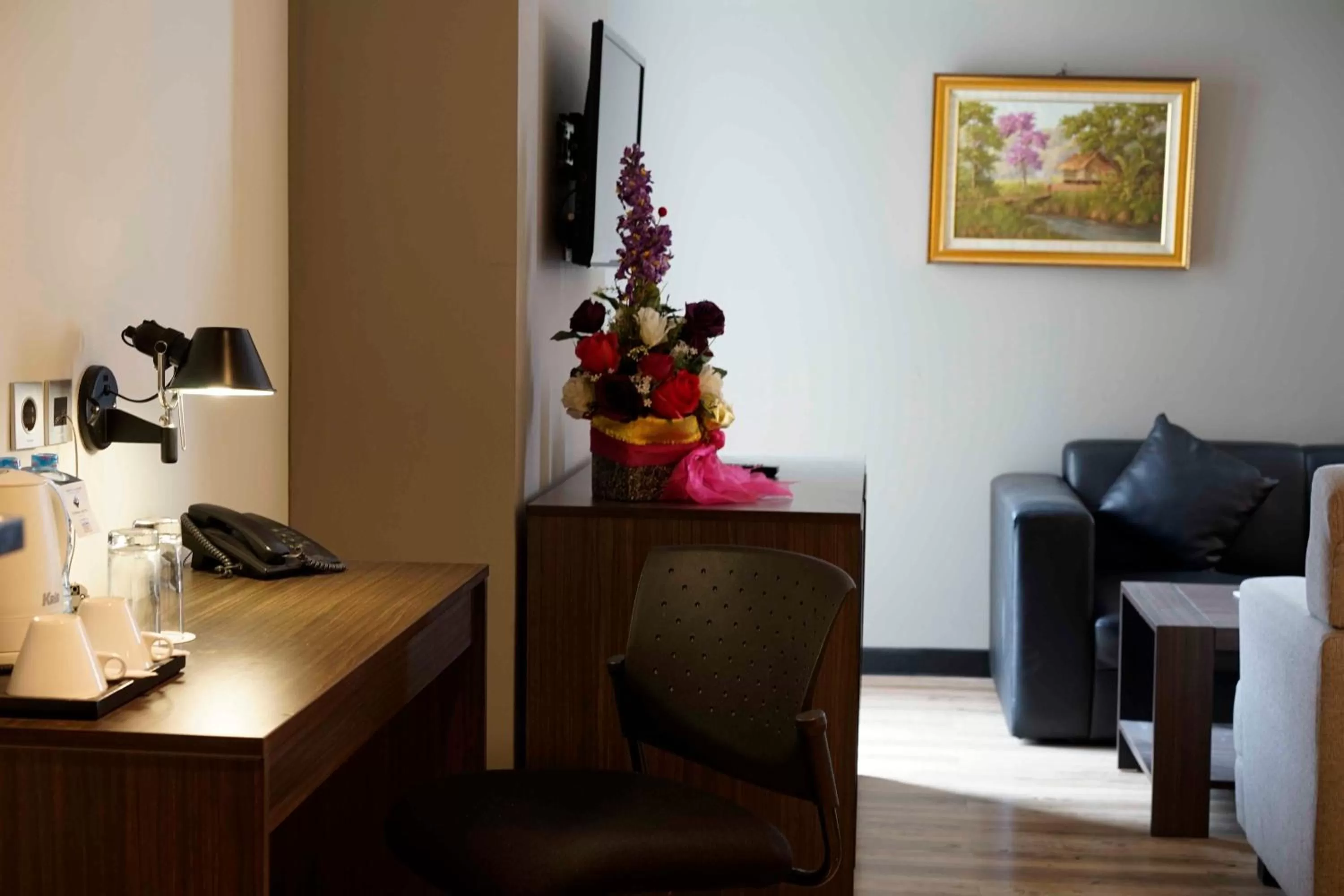 Coffee/tea facilities in Yunna Hotel Lampung