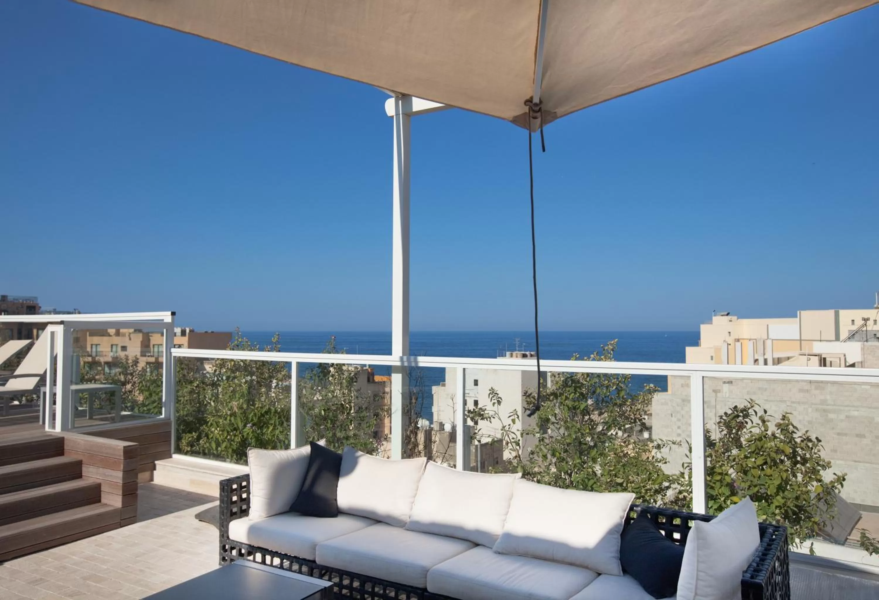 Balcony/Terrace in The George, Urban Boutique Hotel