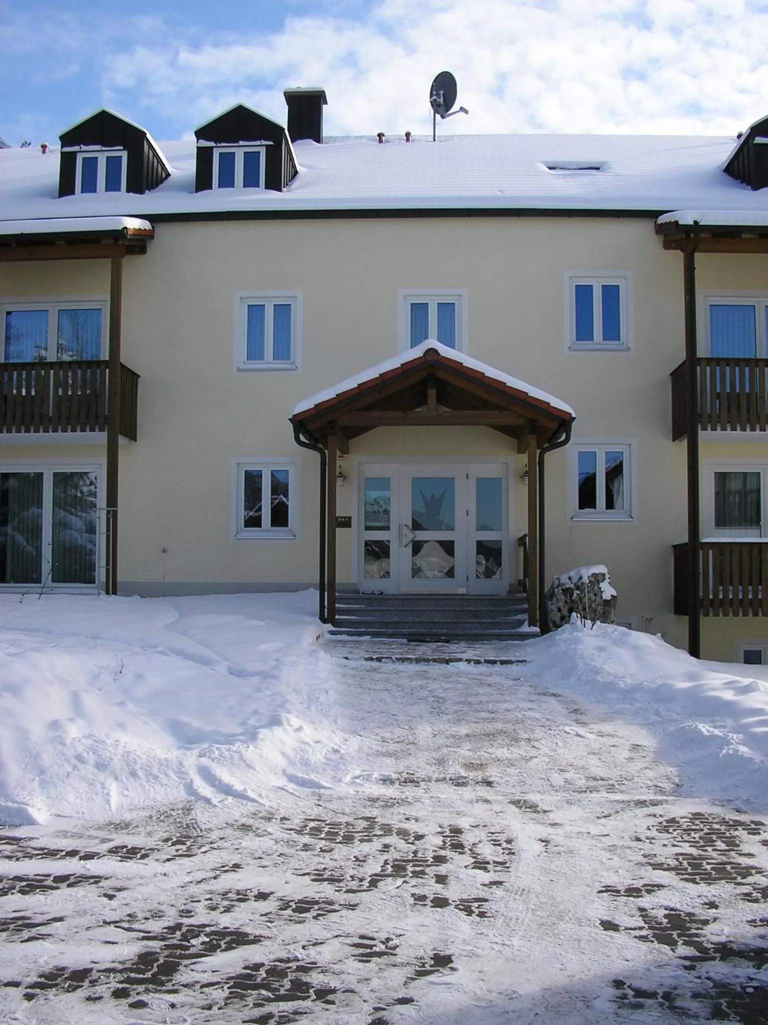 Facade/entrance in Hotel-Gasthof zur Krone
