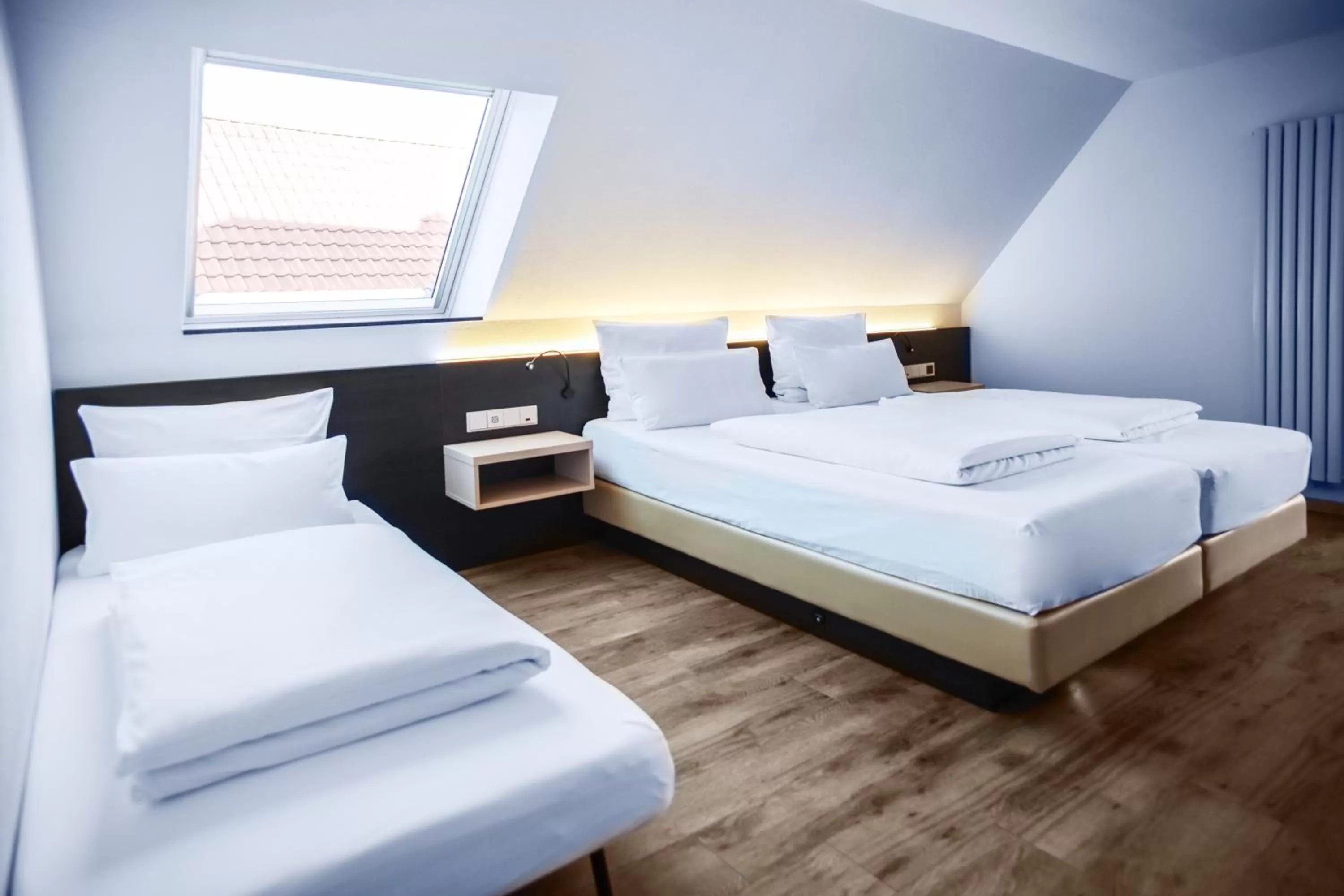 Photo of the whole room, Bed in Hotel U7