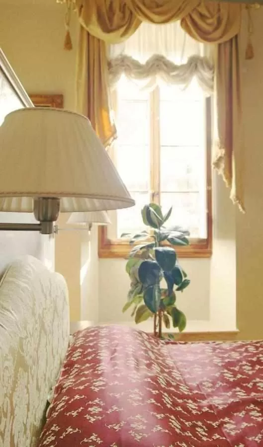 Bed in Tornabuoni La Petite Suite