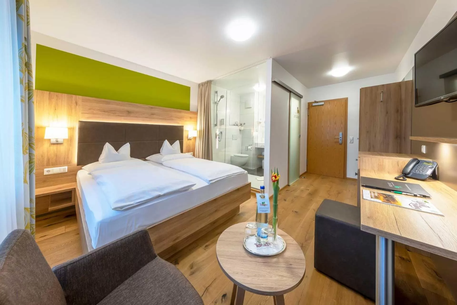 Photo of the whole room, Bed in Gasthof - Hotel zum Ochsen GmbH