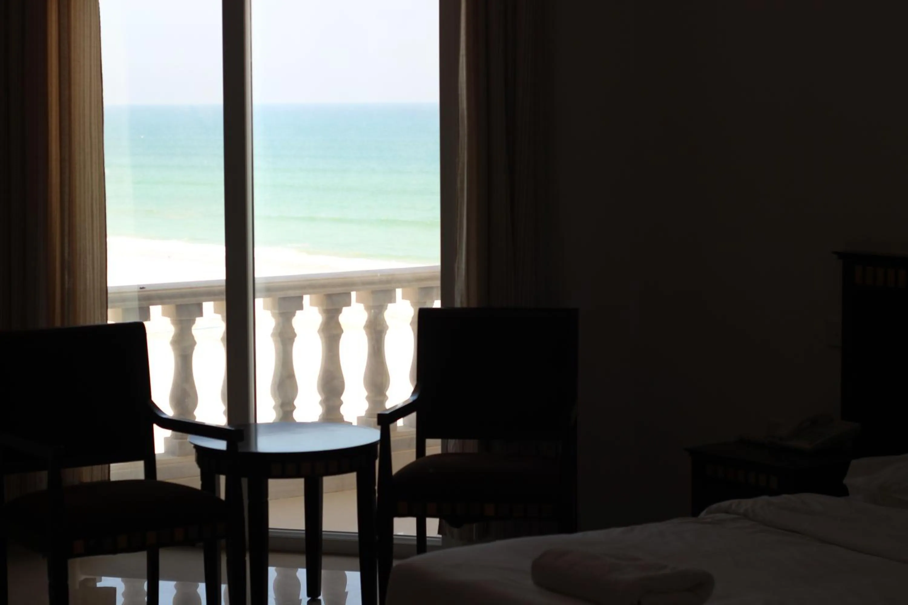 Sea view, Bed in Beach Resort Salalah
