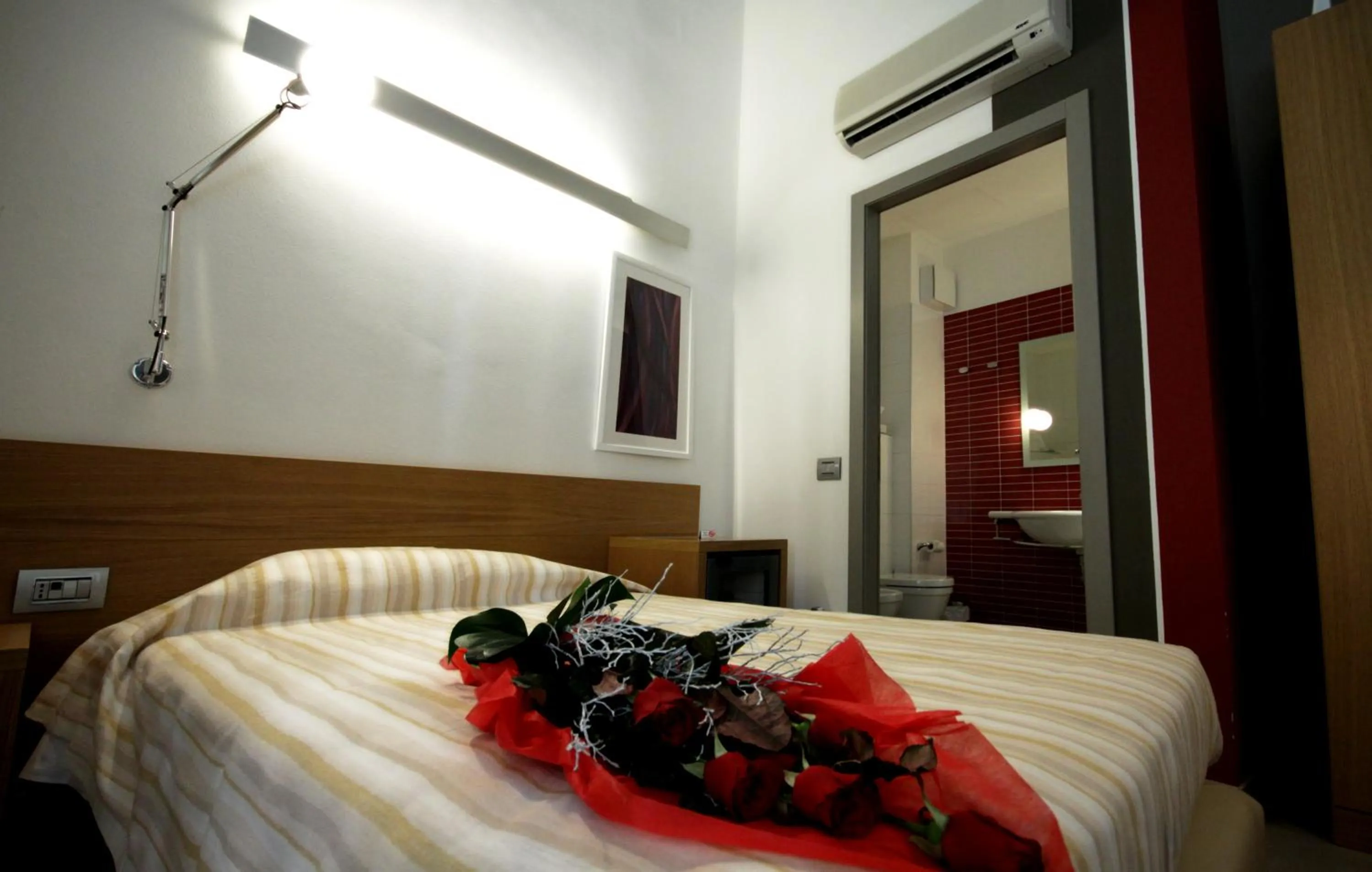 TV and multimedia, Bed in San Rocco Hotel