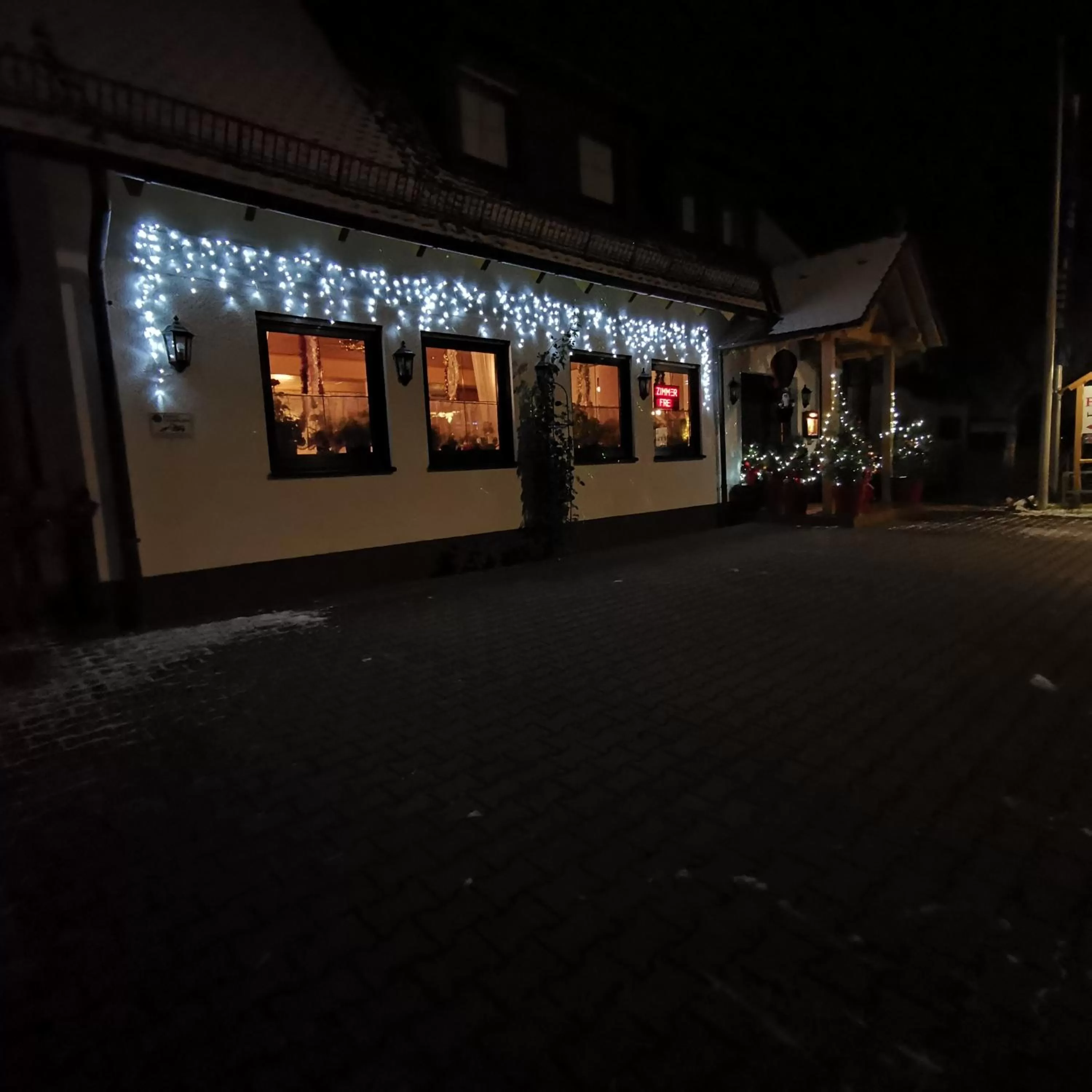Facade/entrance in Frankenstube-Winkelhaid