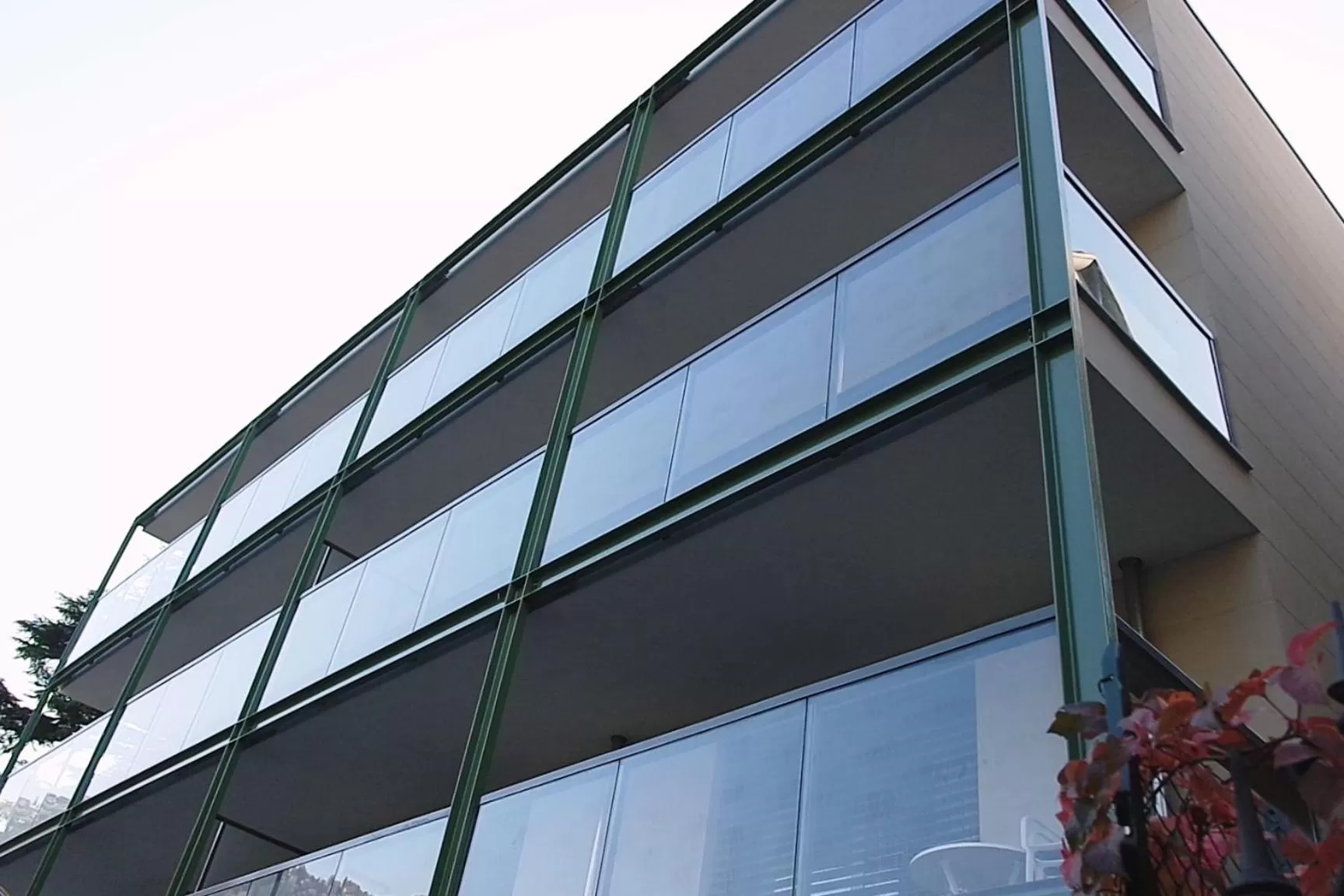 Property building in La Perla by Sedar