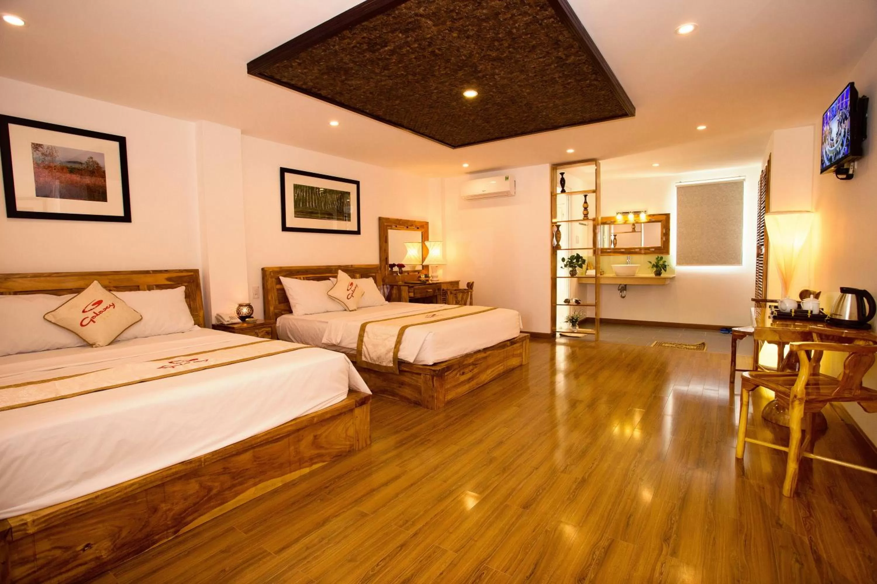 Photo of the whole room, Bed in Rex Hotel & Apartment