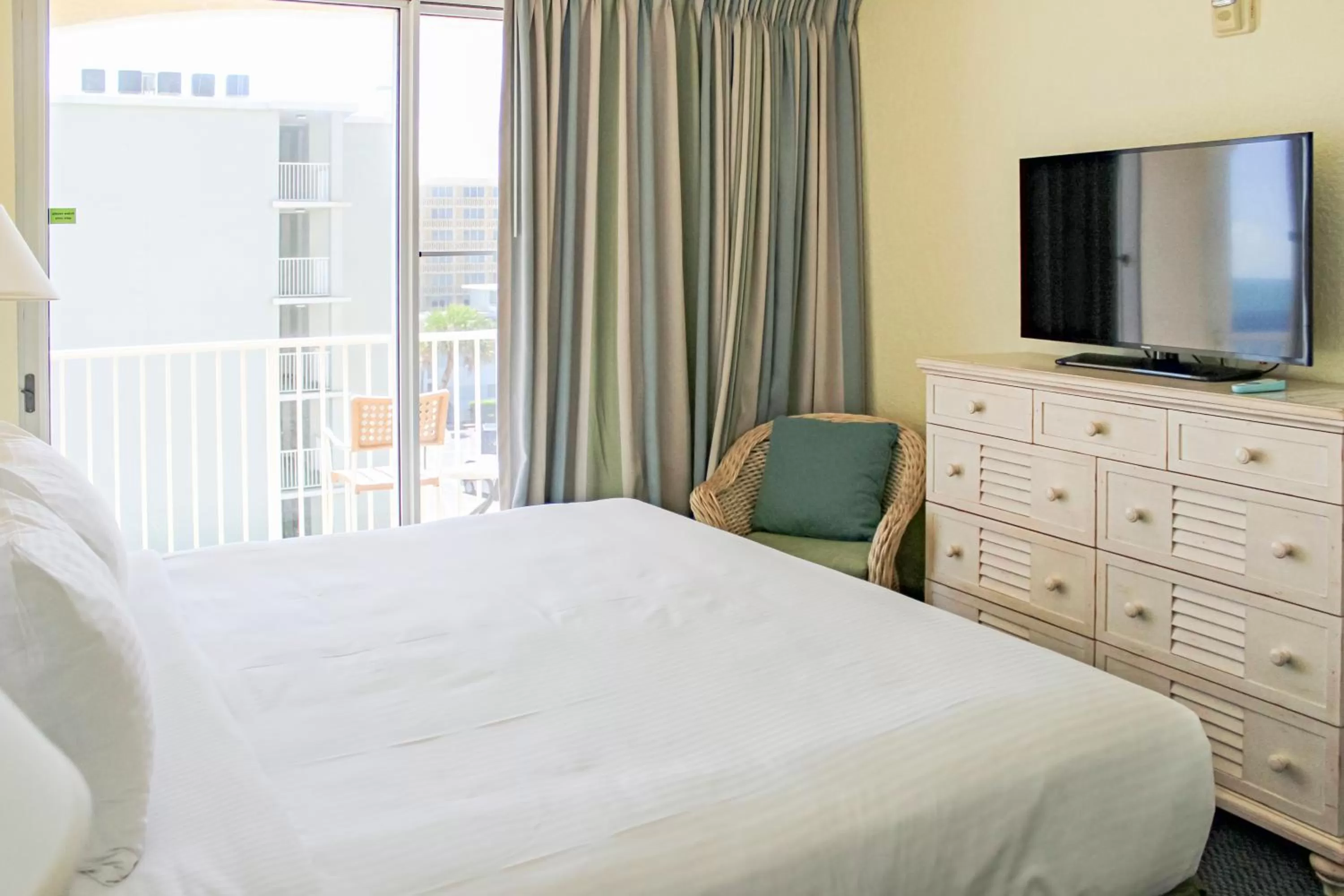 One-Bedroom Apartment in The Cove On Ormond Beach