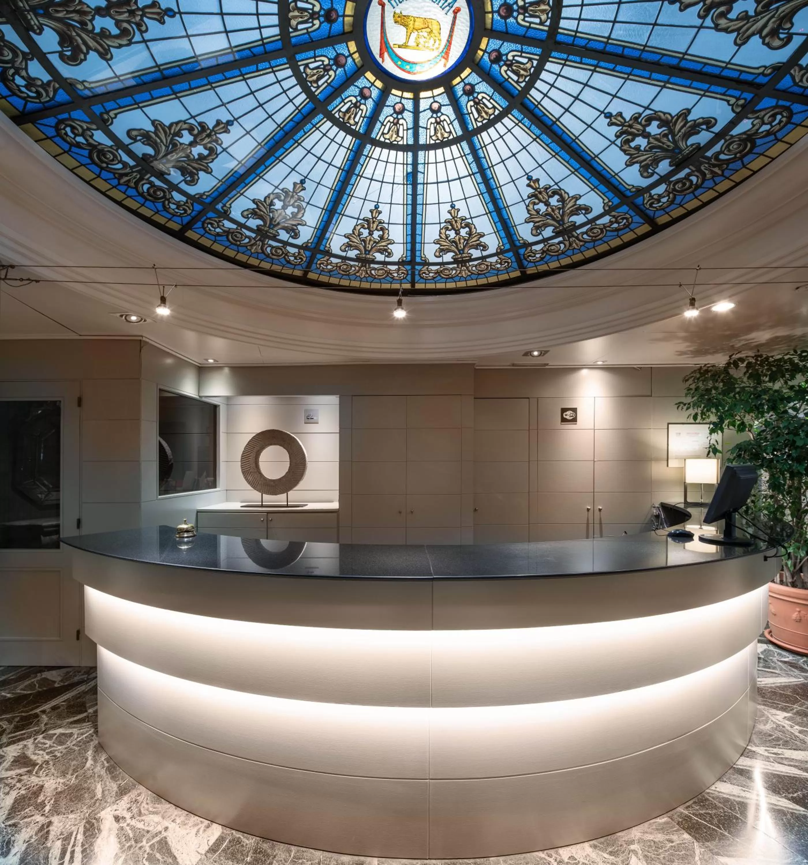 Lobby or reception in Catalonia Roma