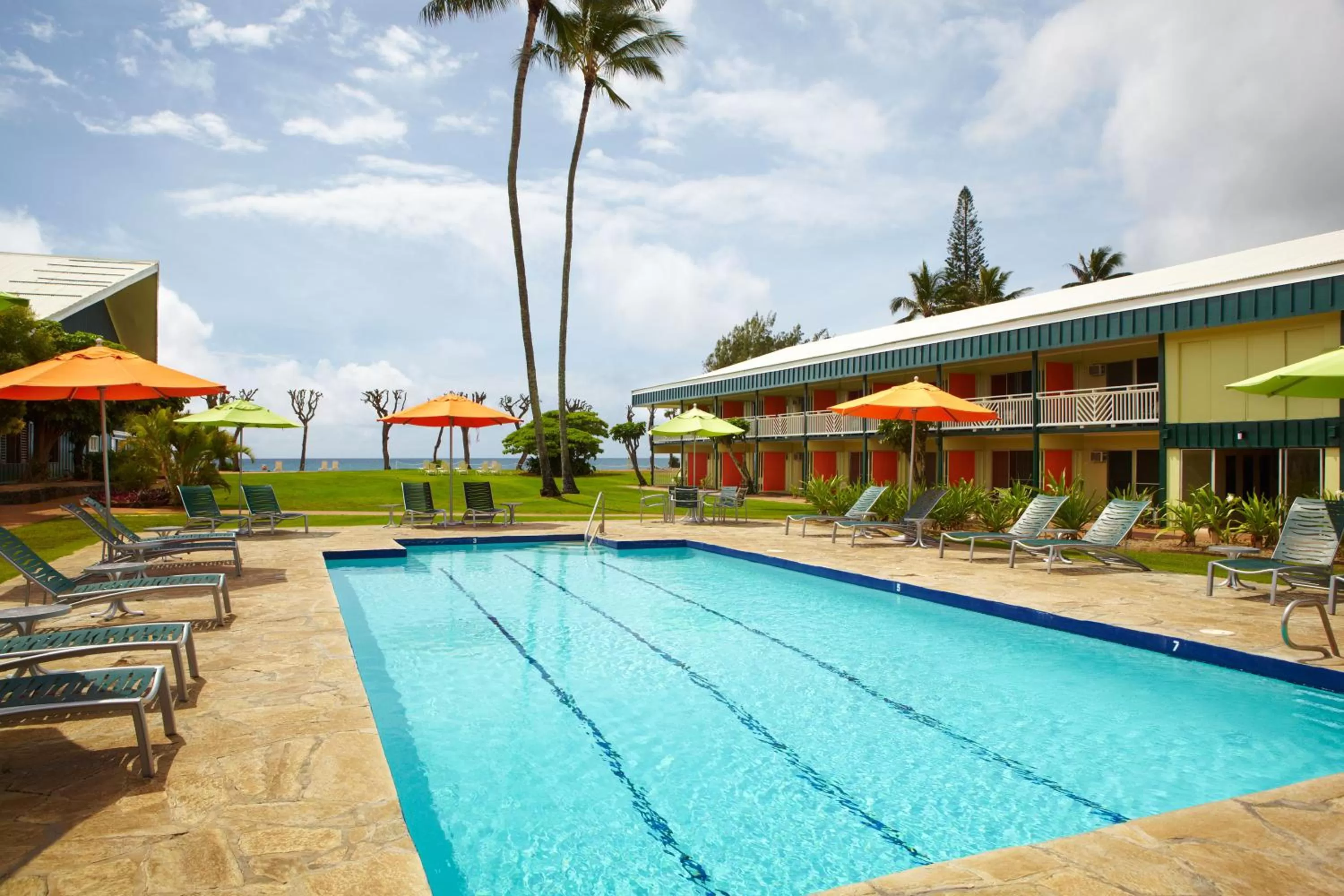 Area and facilities in Kauai Shores Hotel